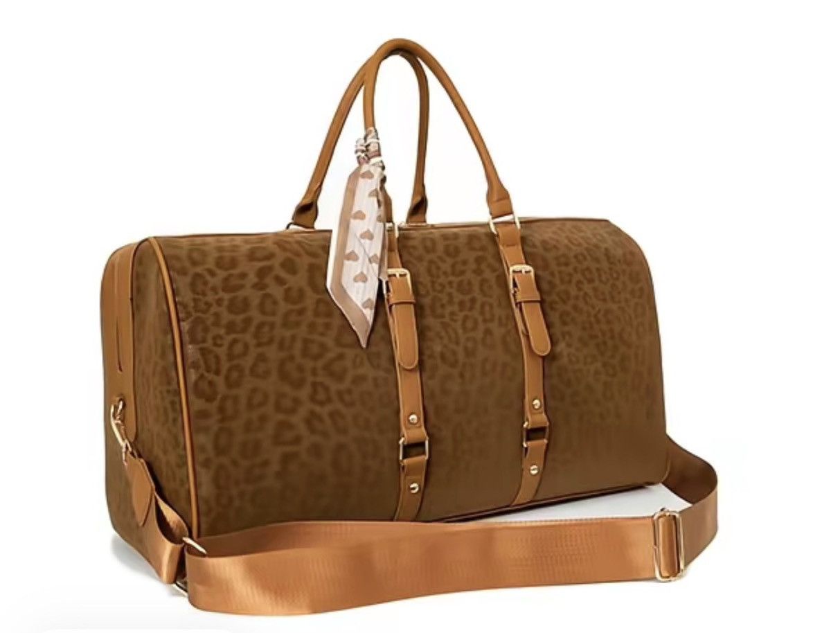Other Leopard Print Vegan Leather Duffel / Weekender Bag Size ONE SIZE - 5 Thumbnail