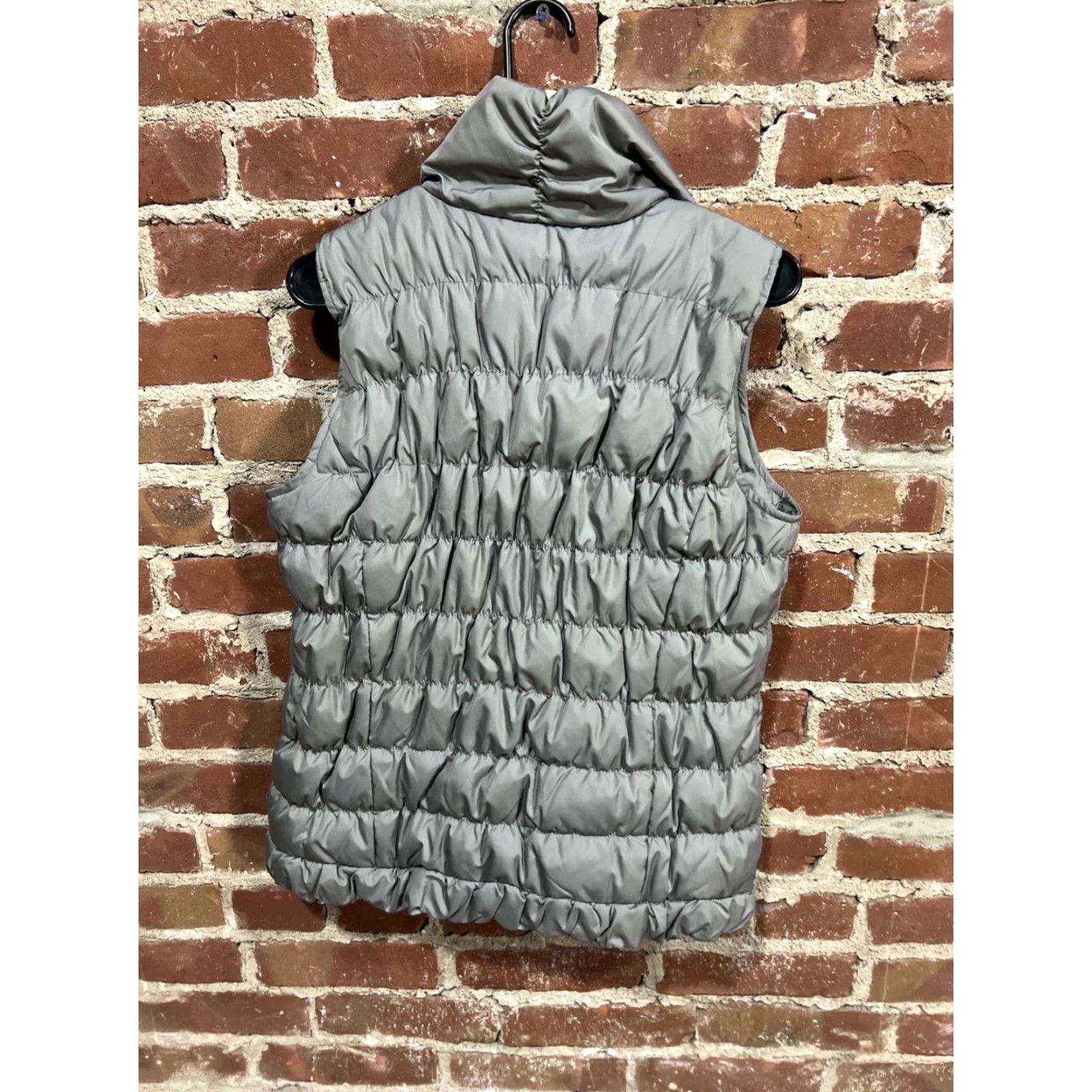 Coldwater Creek Coldwater Creek Vest Puffer Down Insulation Zip Full Lightweight Sleeveless Gray M Womens** Size M / US 6-8 / IT 42-44 - 3 Thumbnail