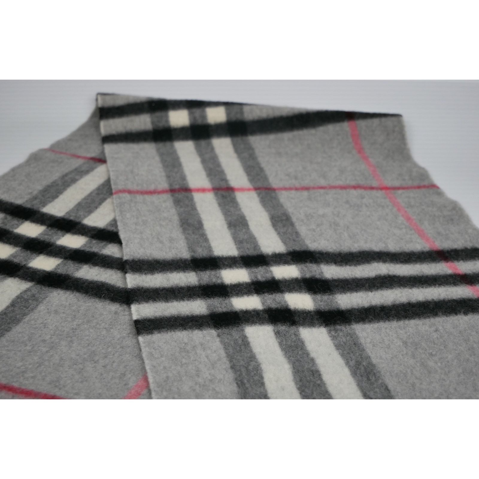 Burberry Giant Check Mens Scarf Size ONE SIZE - 6 Thumbnail