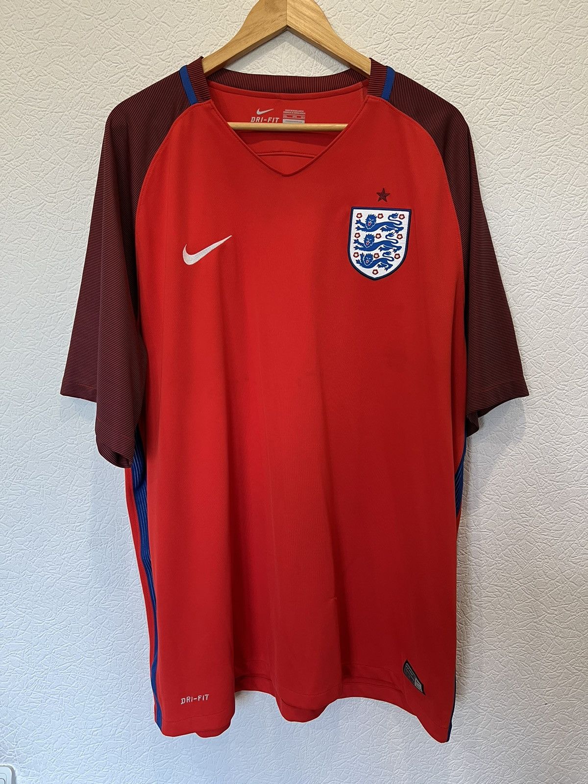 Nike Nike England 2016 Away Kit Soccer Jersey Size US XXL / EU 58 / 5 - 1 Thumbnail