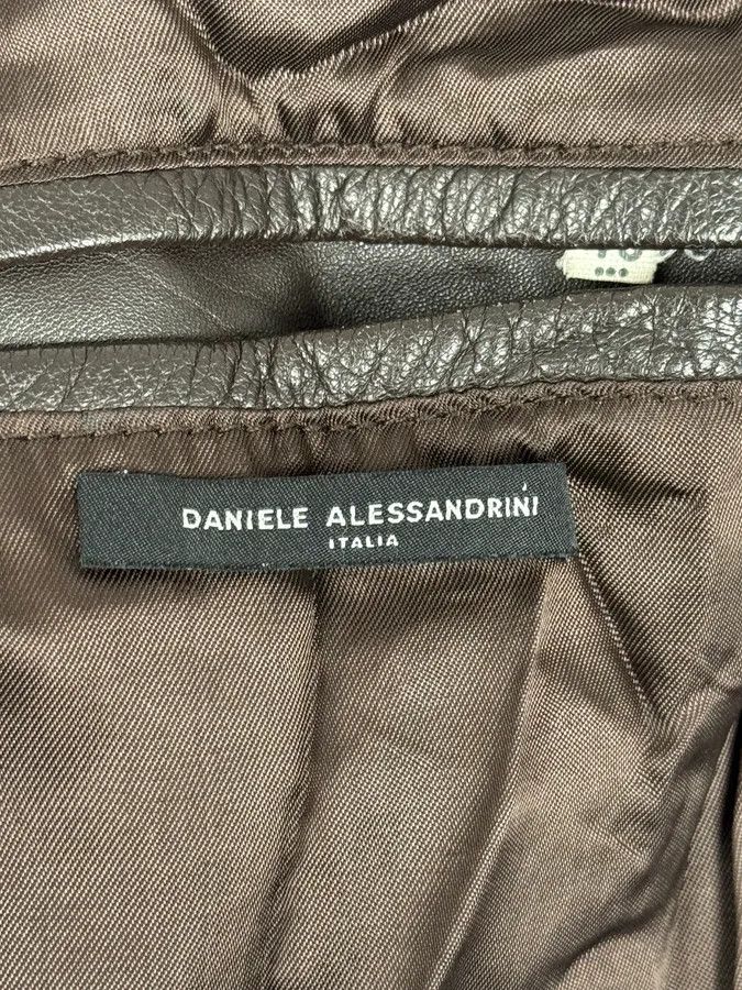 Daniele Alessandrini 2000s Daniele Alessandrini Cropped Brown Leather Jacket Size US S / EU 44-46 / 1 - 10 Thumbnail