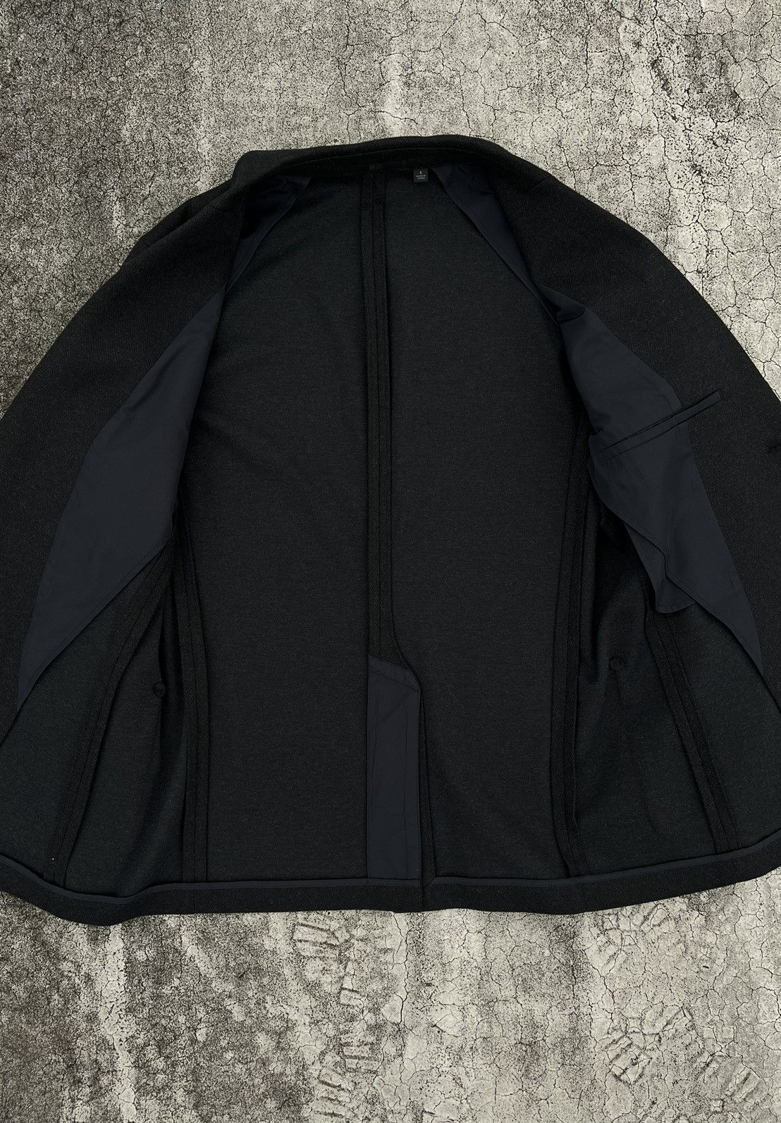 Uniqlo Uniqulo black blazer Size 48R - 7 Thumbnail