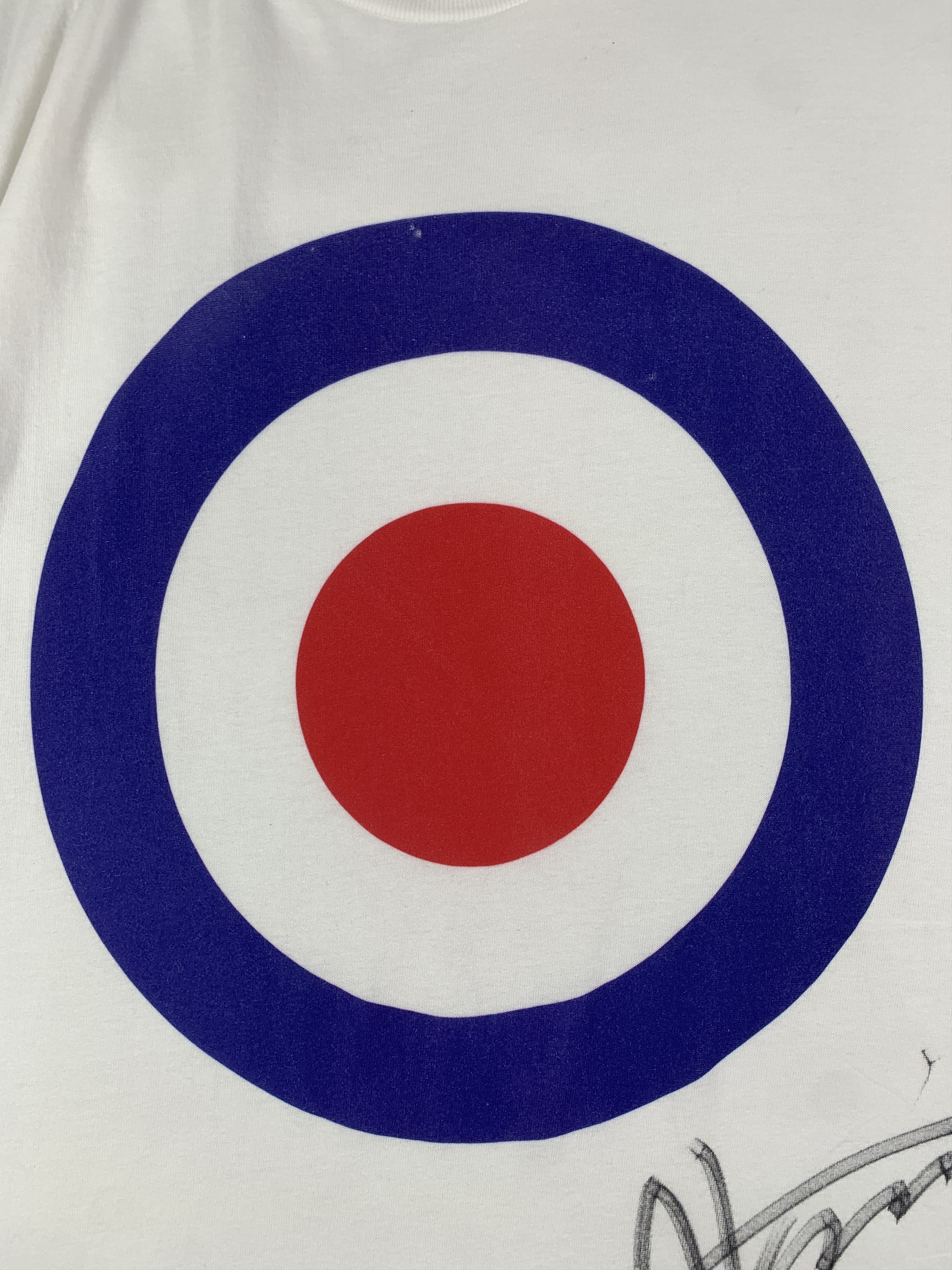 Japanese Brand Mod Target White Tee (XL) Size US XL / EU 56 / 4 - 2 Thumbnail