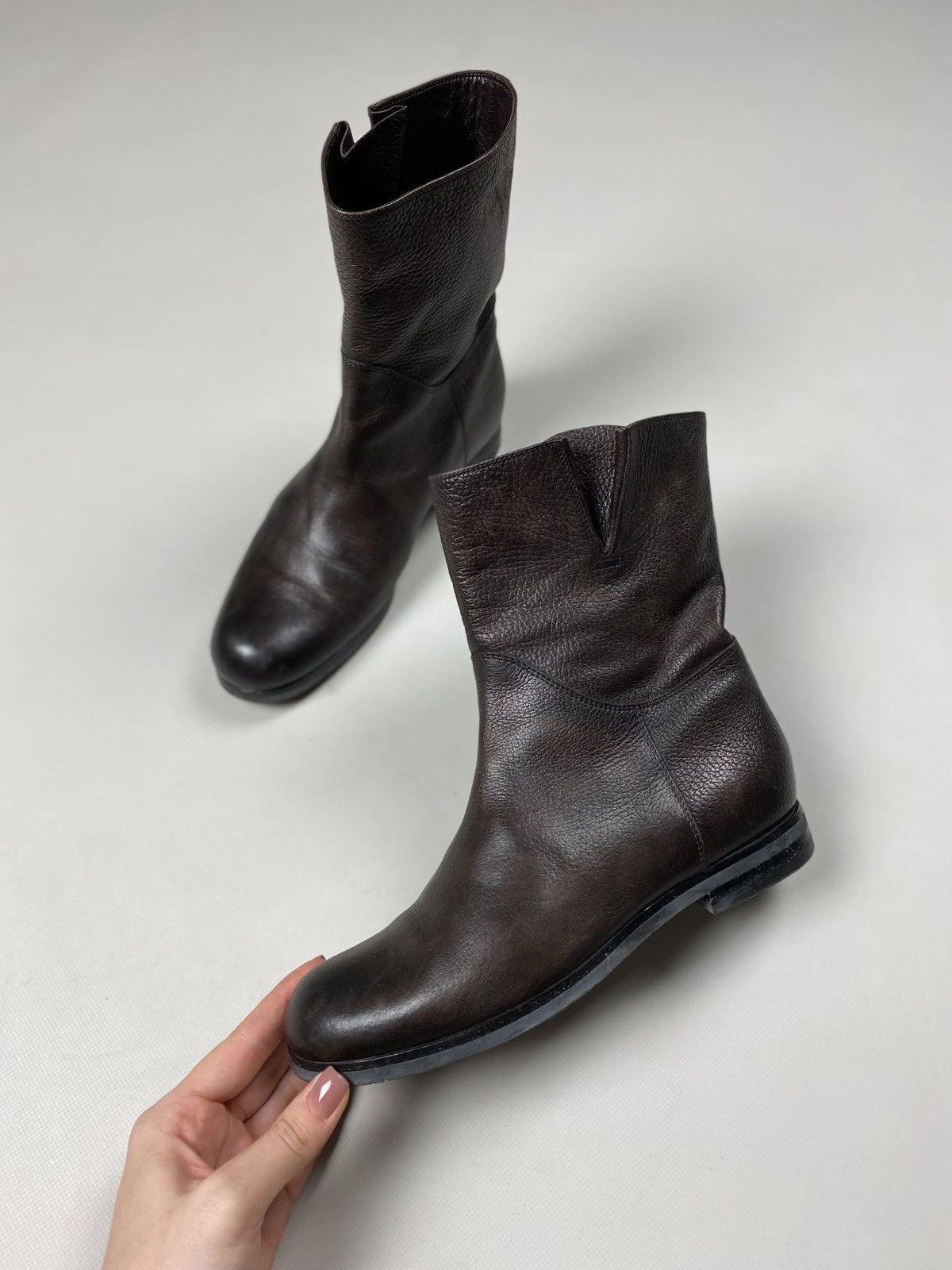Santoni Santoni ladies leather Chelsea boots shoes size 37 Size US 7 / IT 37 - 8 Thumbnail