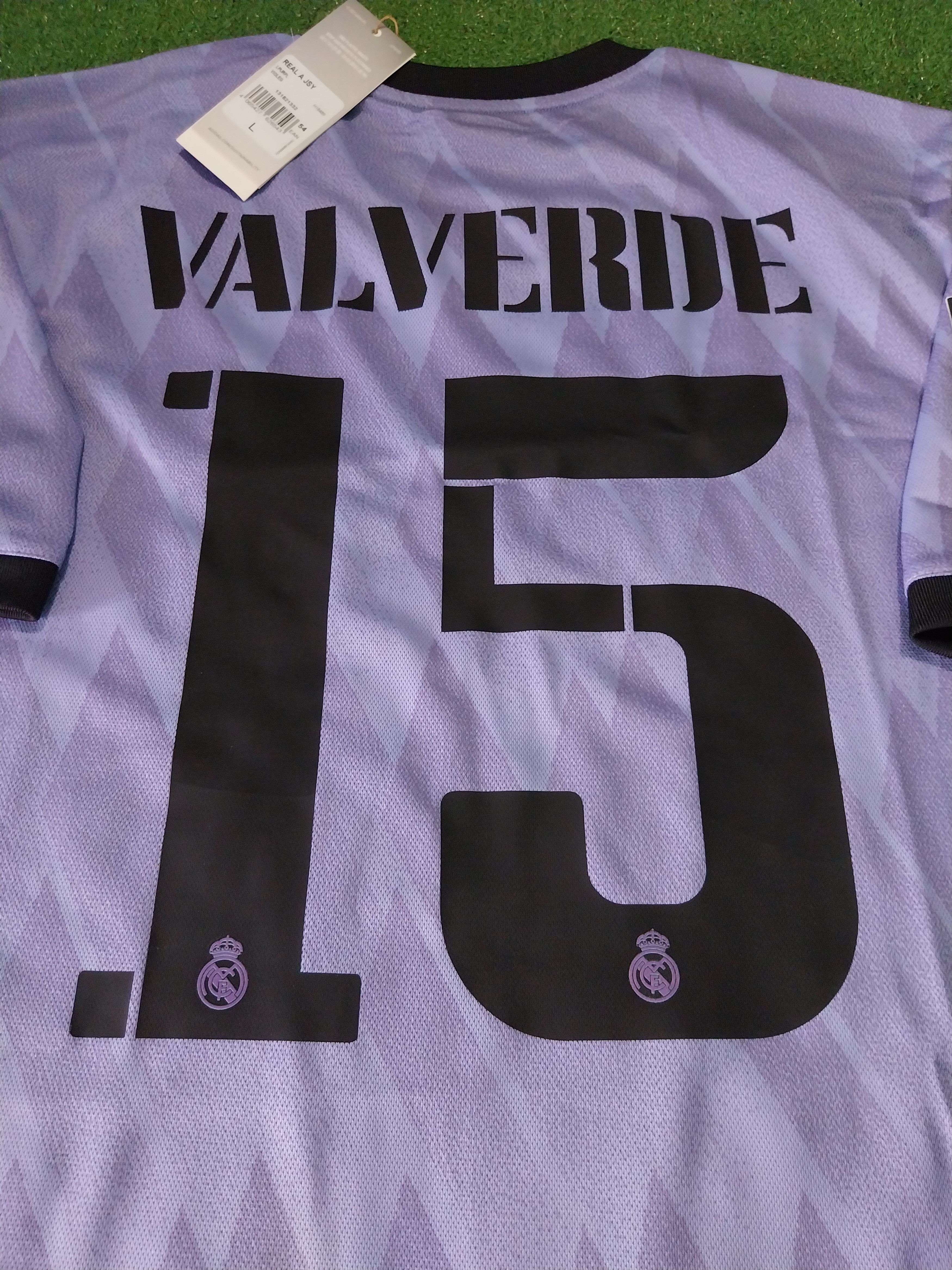 Adidas Real madrid away 2022/2023 federico valverde jersey football Size US L / EU 52-54 / 3 - 11 Thumbnail