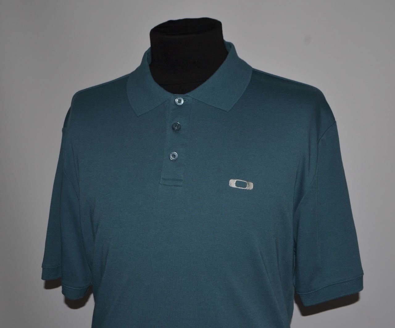 Oakley × Vintage Oakley T-shirt Polo Vintage Size XXL Size US XXL / EU 58 / 5 - 2 Thumbnail