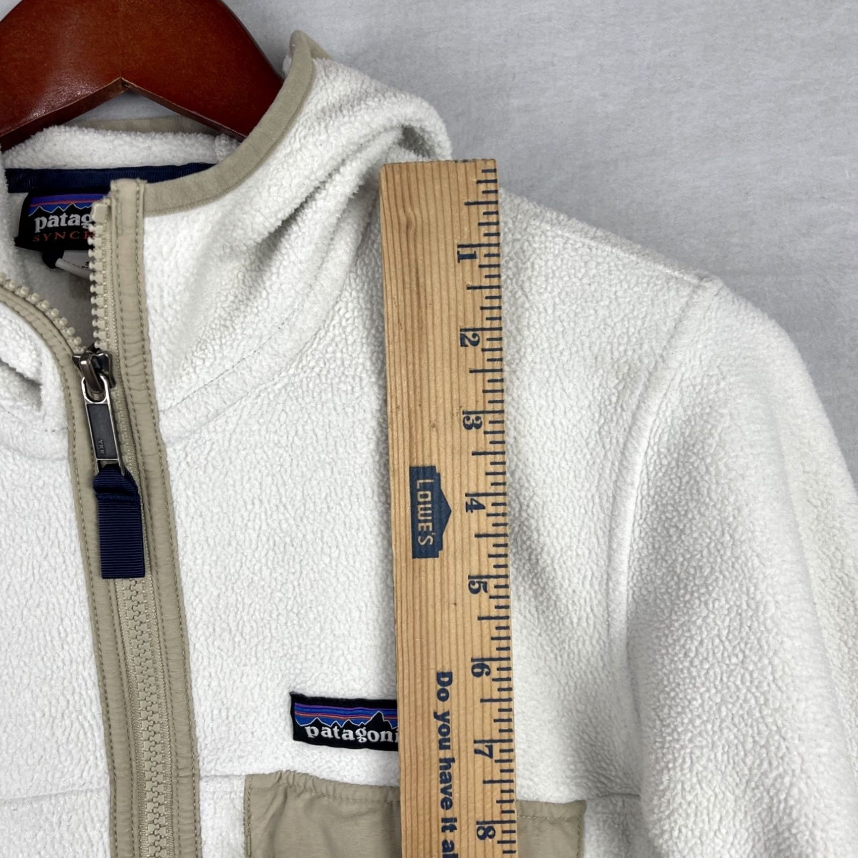 Patagonia Patagonia Jacket Womens Small Beige Synchilla Snap-T Hooded Zip Up Fleece 25270 Size S / US 4 / IT 40 - 5 Thumbnail