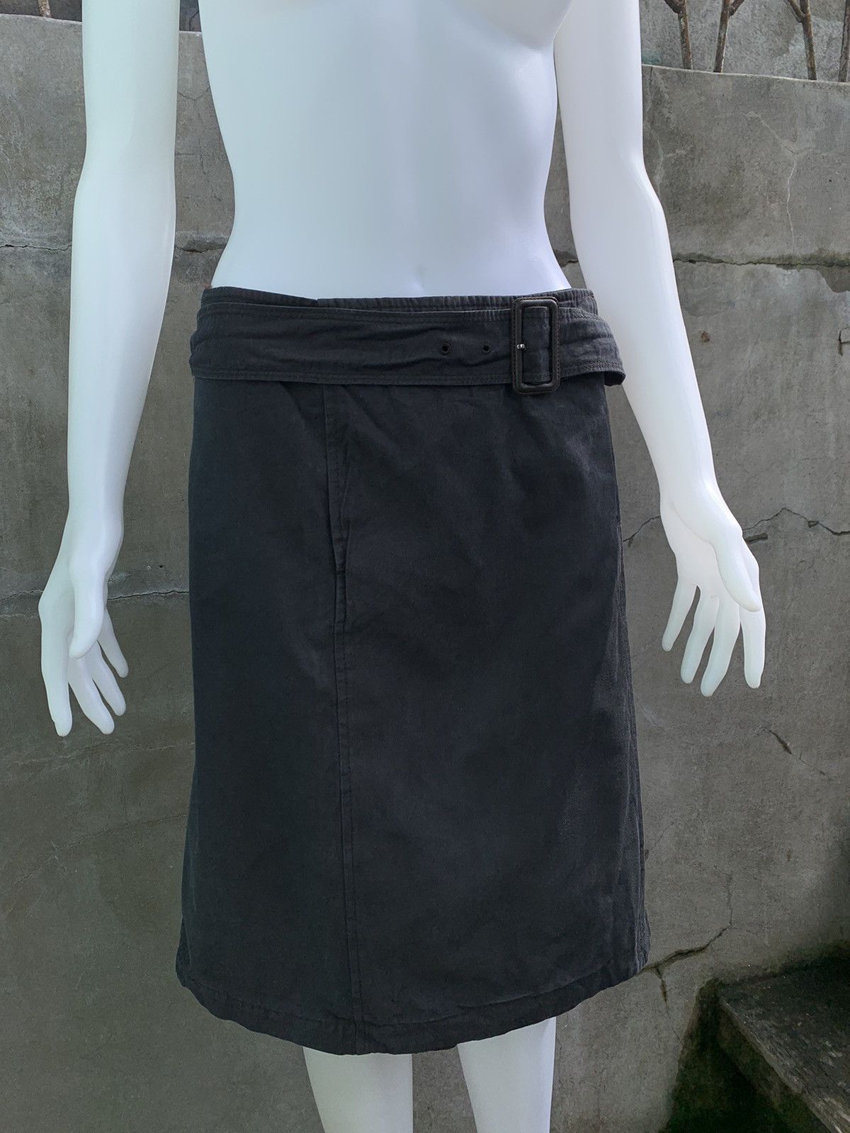 Miu Miu Belted Midi Skirt Size 27" / US 4 / IT 40 - 2 Thumbnail