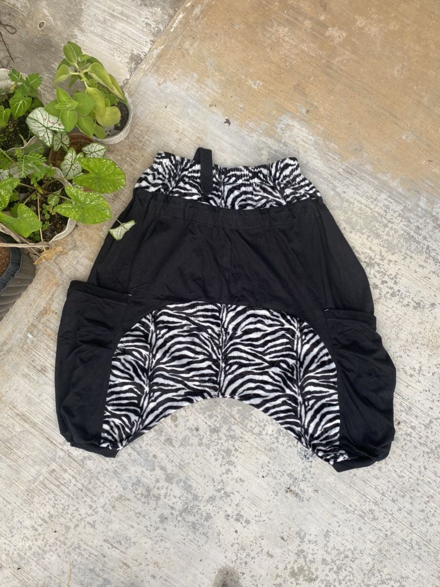 Beauty Beast × Japanese Brand Clash Ahead Zebra Harem Pants Size US 26 / EU 42 - 2 Thumbnail
