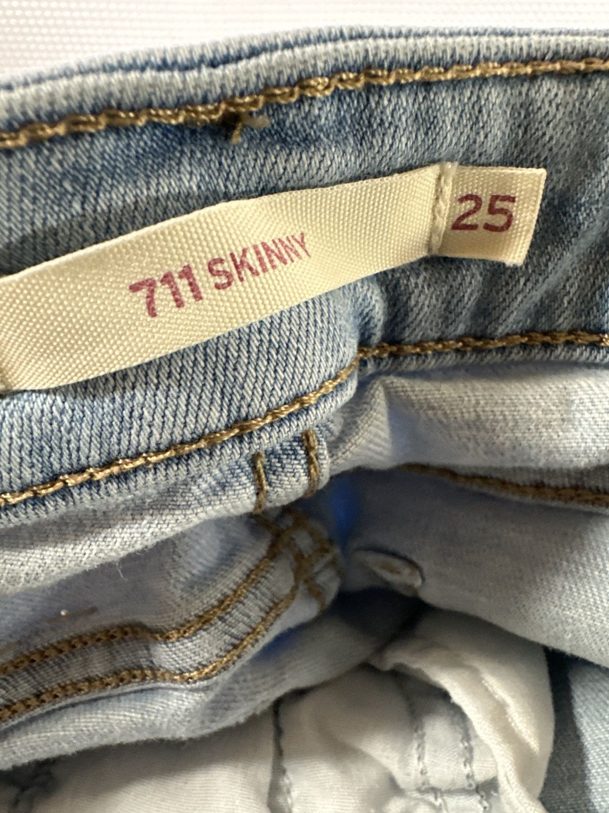 Levi's LEVI’S 711 SKINNY WOMEN'S JEANS Size 25" / US 0 / IT 36 - 13 Thumbnail