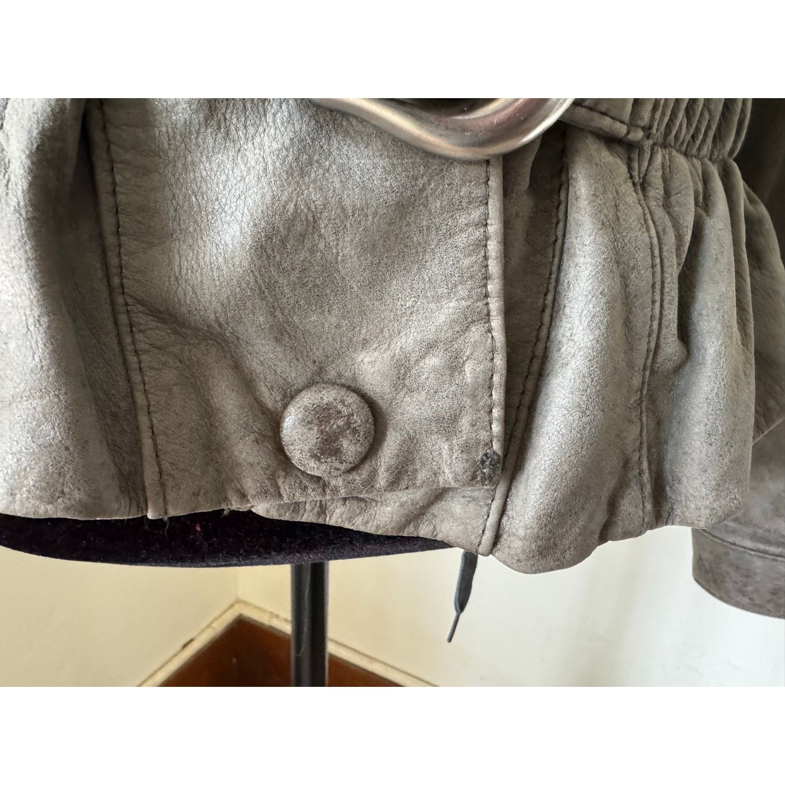 Other Vintage NYC Boutique Motorcycle Gray Cropped Leather Jacket Size M / US 6-8 / IT 42-44 - 8 Thumbnail