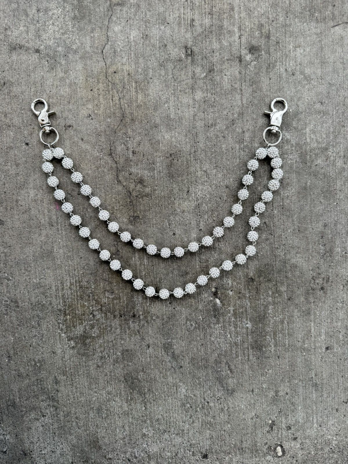 Japanese Brand Crystal Cluster Wallet Chain (White⚪️) Size ONE SIZE - 1 Thumbnail
