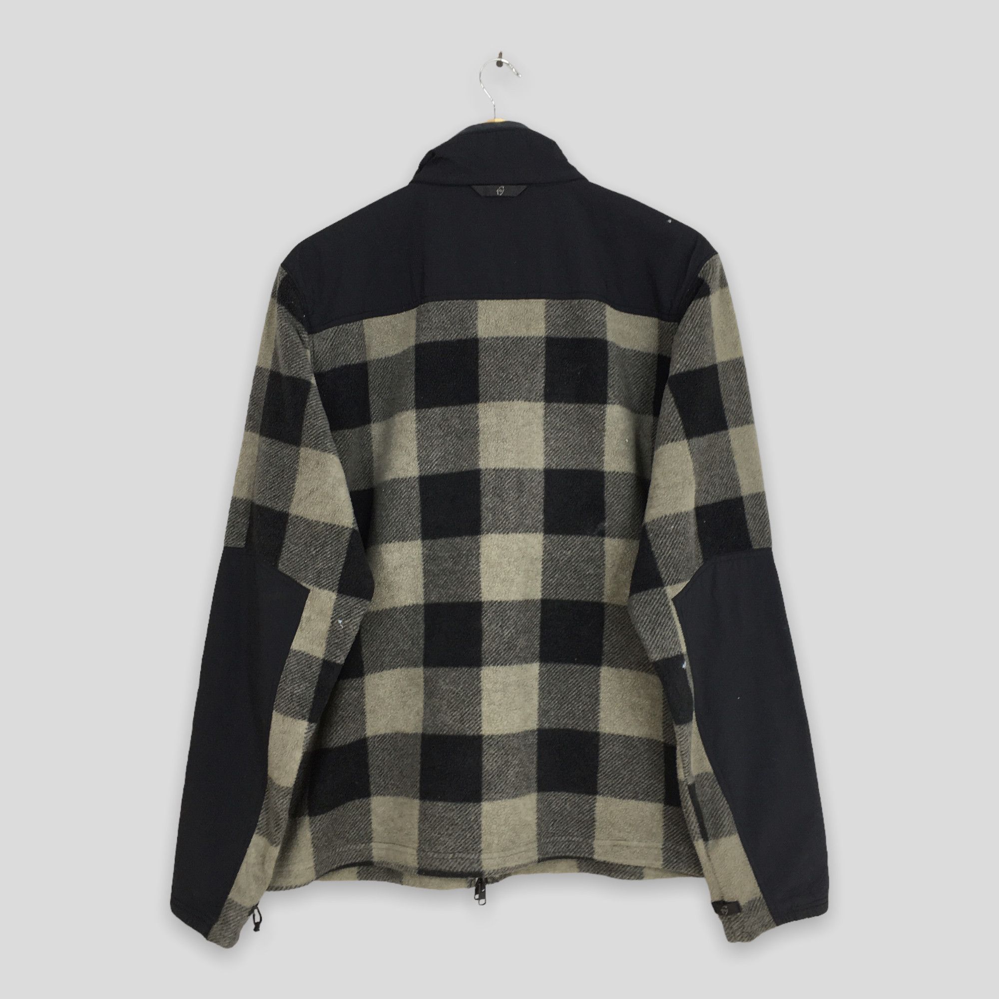 Columbia Vintage Columbia Sportswear Checkered Fleece Sweater Large Size US L / EU 52-54 / 3 - 7 Thumbnail