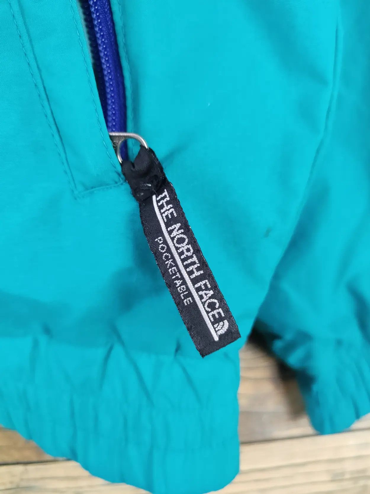 The North Face D The North Face Turquoise Nylon Sweaters windbreaker #006 Size US L / EU 52-54 / 3 - 13 Thumbnail