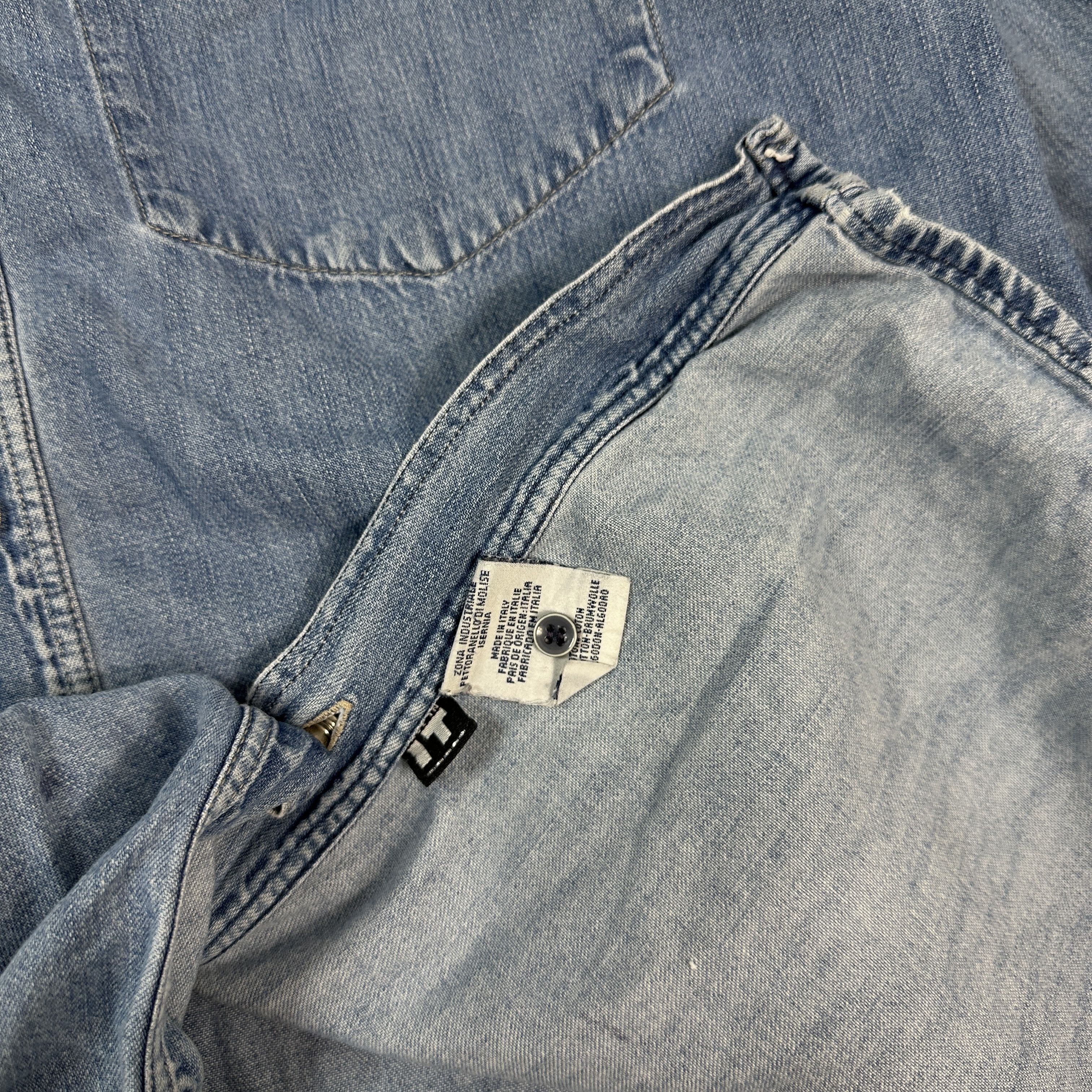 Versace × Vintage Denim Vintage Avant Garde Versace 90s Buttons Up Shirt Size US M / EU 48-50 / 2 - 4 Thumbnail