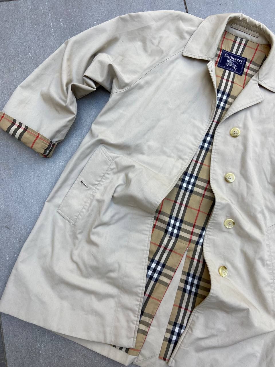 ジャケット Burberry Ivory trench dress in viscose Burberry Ivory trench dress in viscose | TheDoubleF