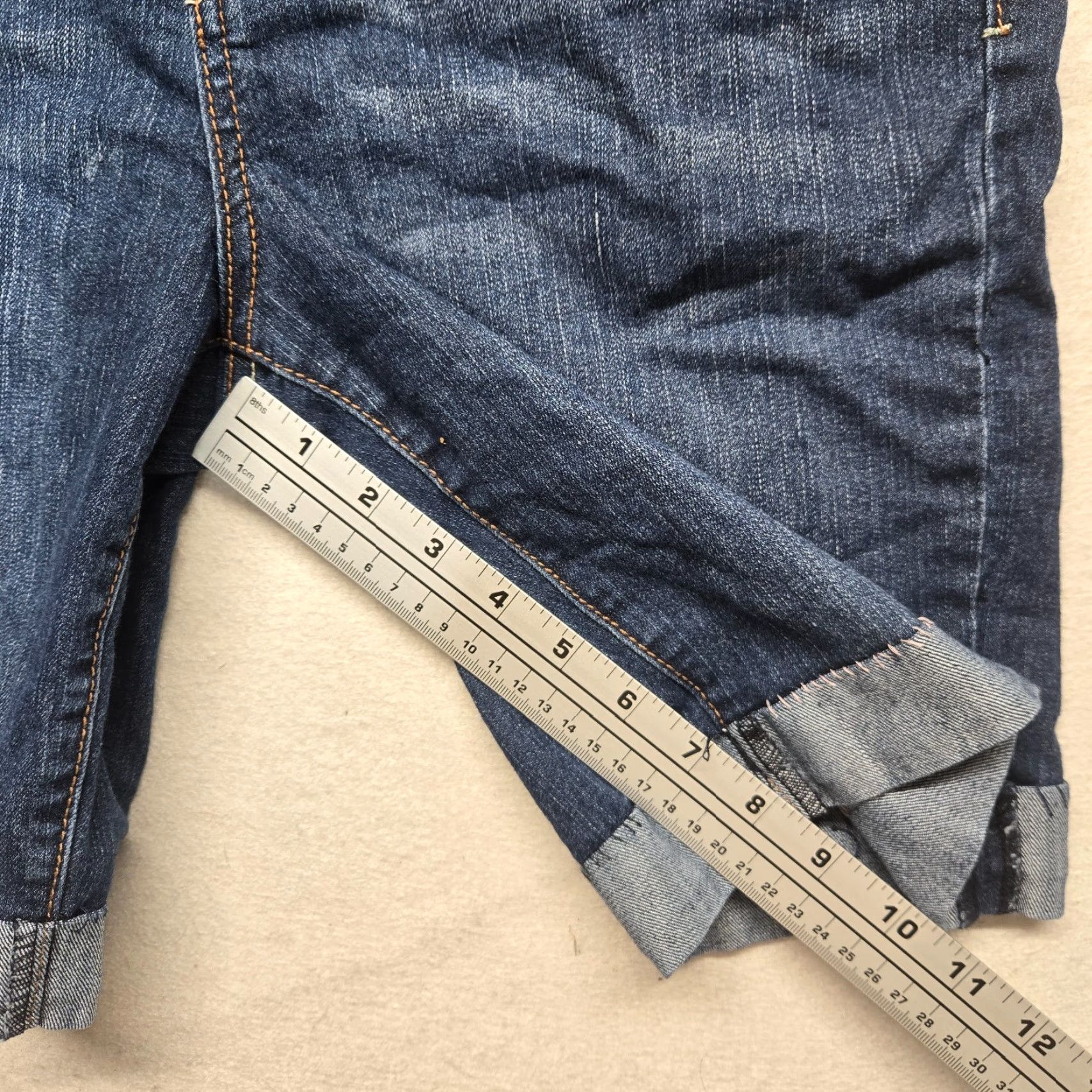 Faded Glory Faded Glory Denim Shorts Dark Wash Jorts 5-Pocket 10 Adult Women's Blue Regular Rise High Waist Stretch Pockets Belt Loops 11.5 Inseam Casual Jeans Size 32" / US 10 / IT 46 - 5 Thumbnail