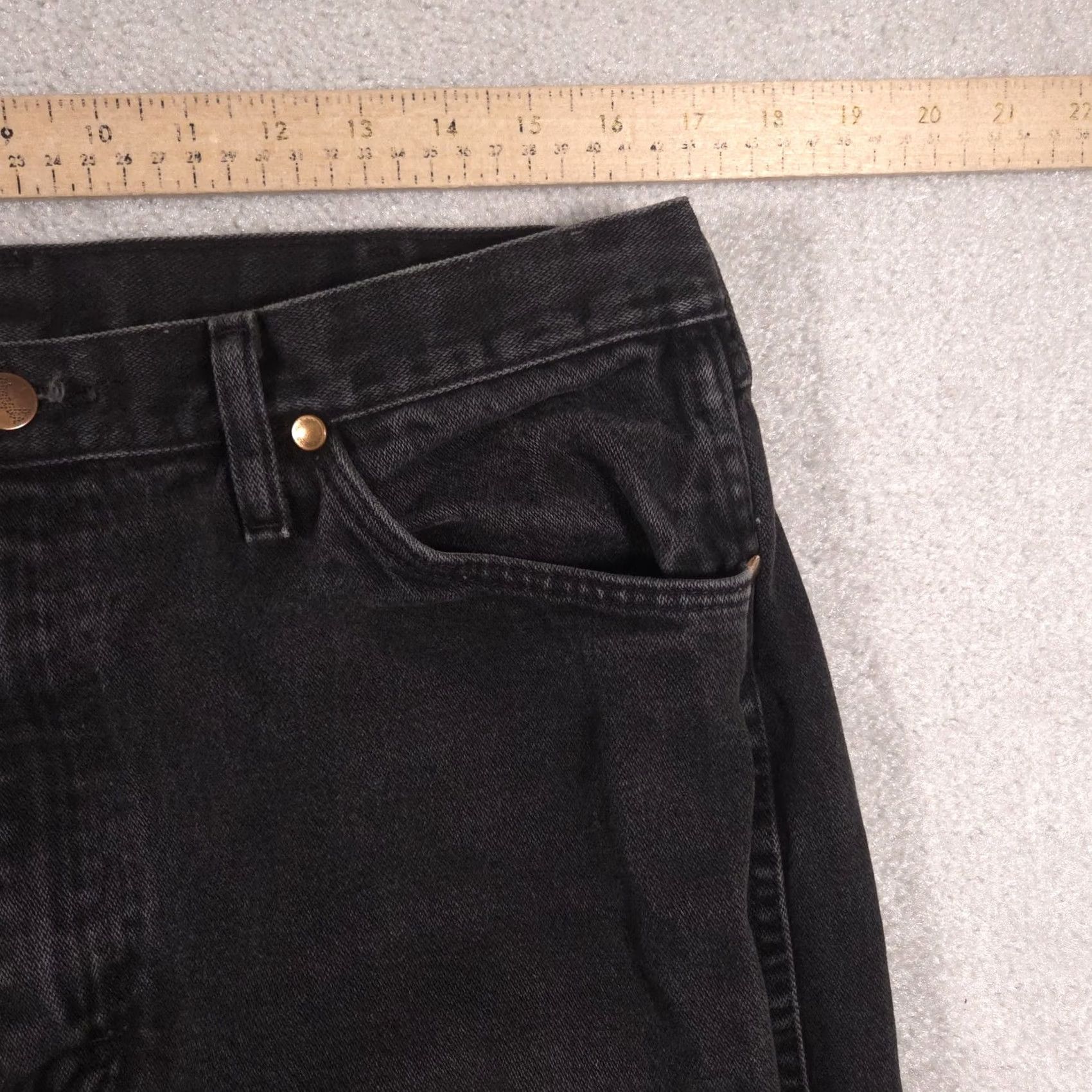 Wrangler VINTAGE Wrangler Cowboy Cut Jeans Mens 35x36 Black Denim Straight Leg Zip Fly Charcoal Mens Regular Black Jeans Cowboy Cut 13MWZAWK Men Size US 35 - 6 Thumbnail