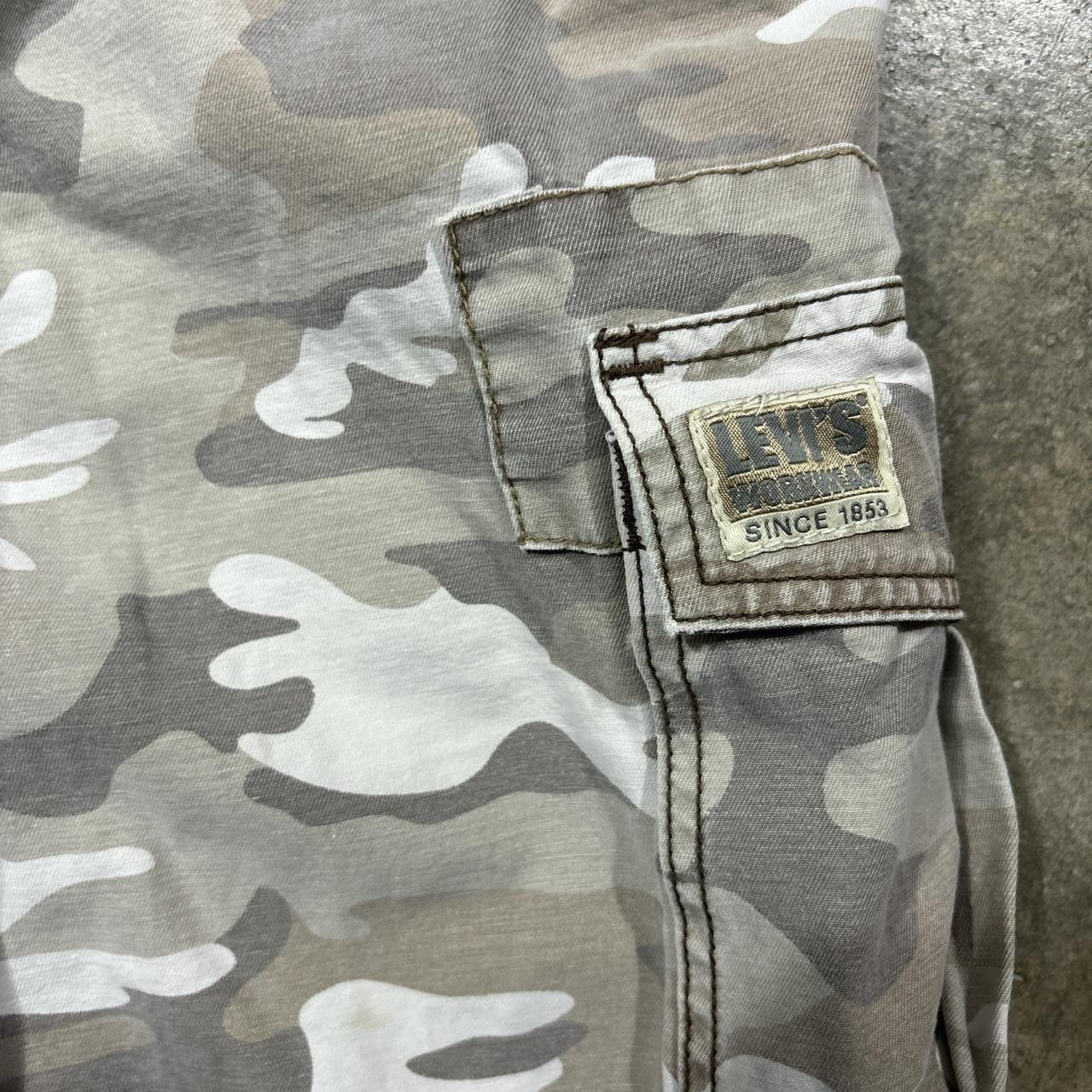 Levi's Baggy camo LEVI cargo shorts Size US 38 / EU 54 - 4 Thumbnail