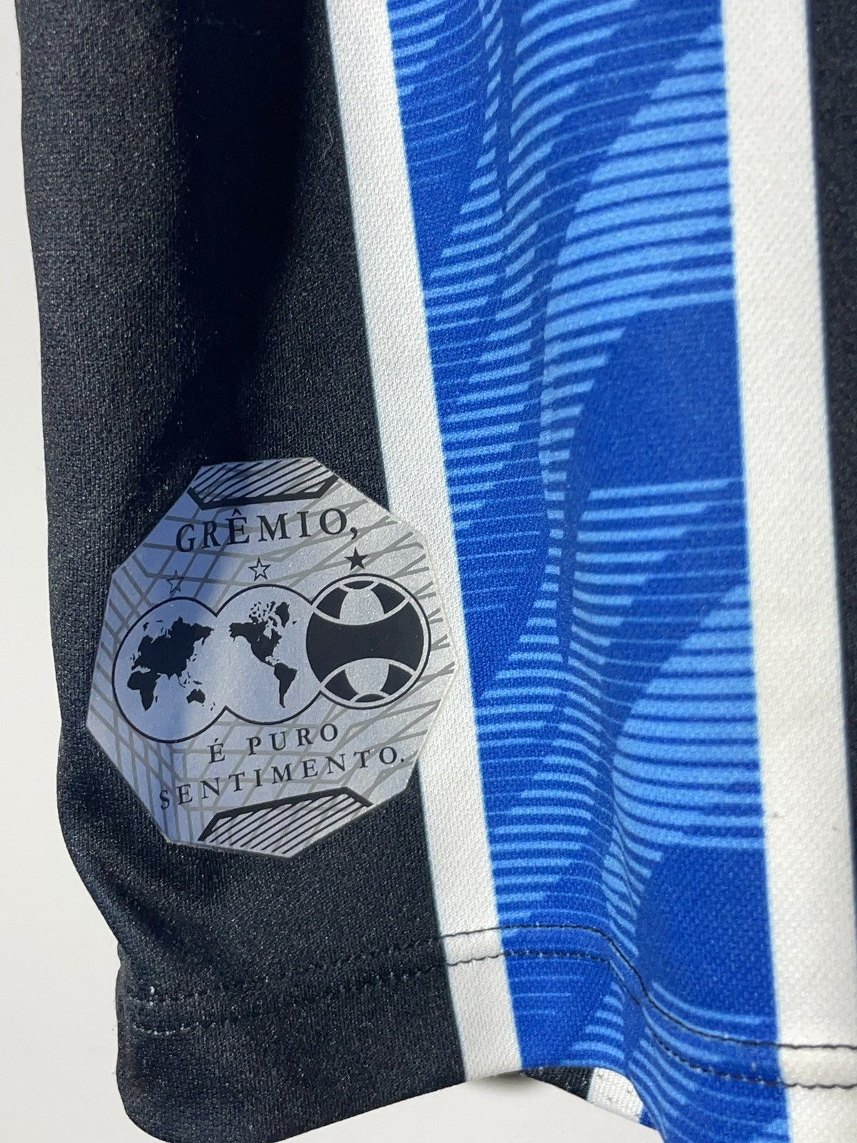 Umbro Gremio Umbro 2020 Home Y2k Streetwear Football Shirt Size US S / EU 44-46 / 1 - 7 Thumbnail