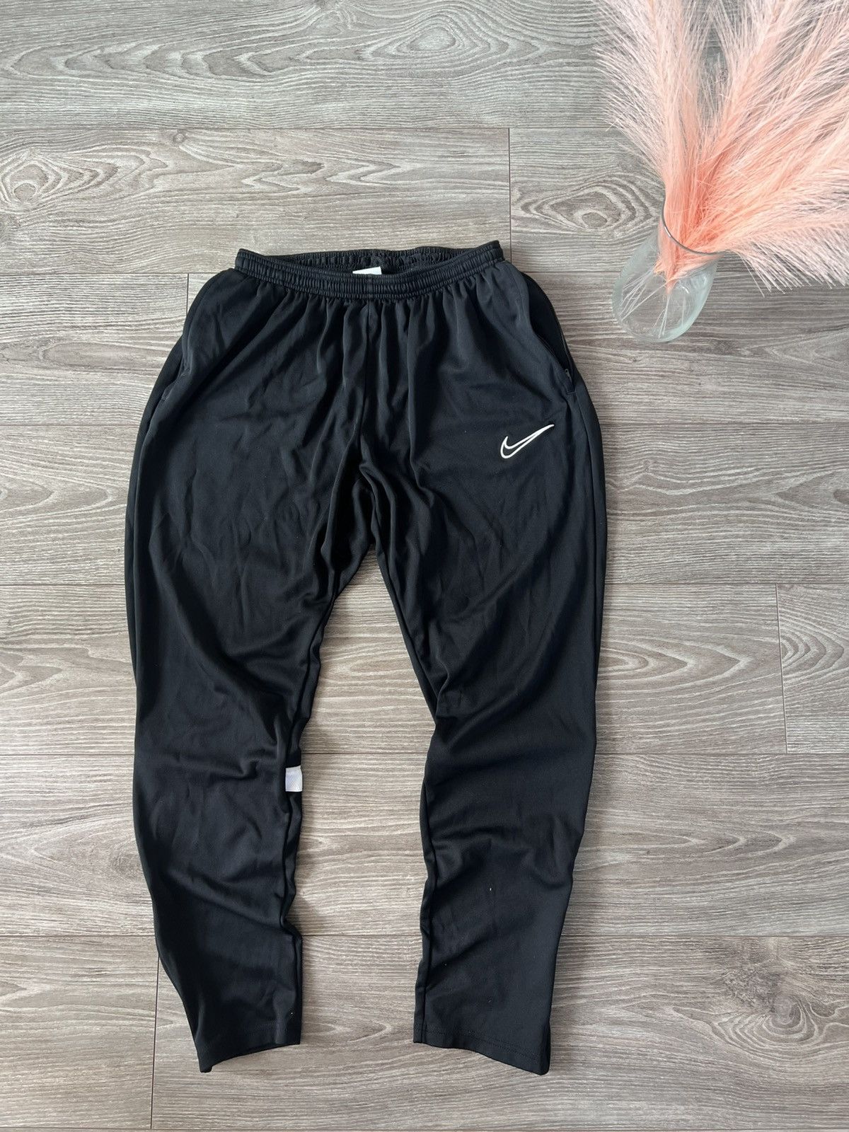 Nike ‼️Nike Classic New Collection Knit Logo Swoosh Joggers‼️ Size US 36 / EU 52 - 2 Thumbnail