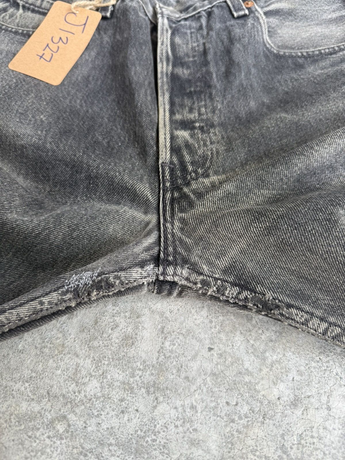 If Six Was Nine Vintage 90’s Levi’s 501 Distressed Denim Size US 32 / EU 48 - 18 Thumbnail