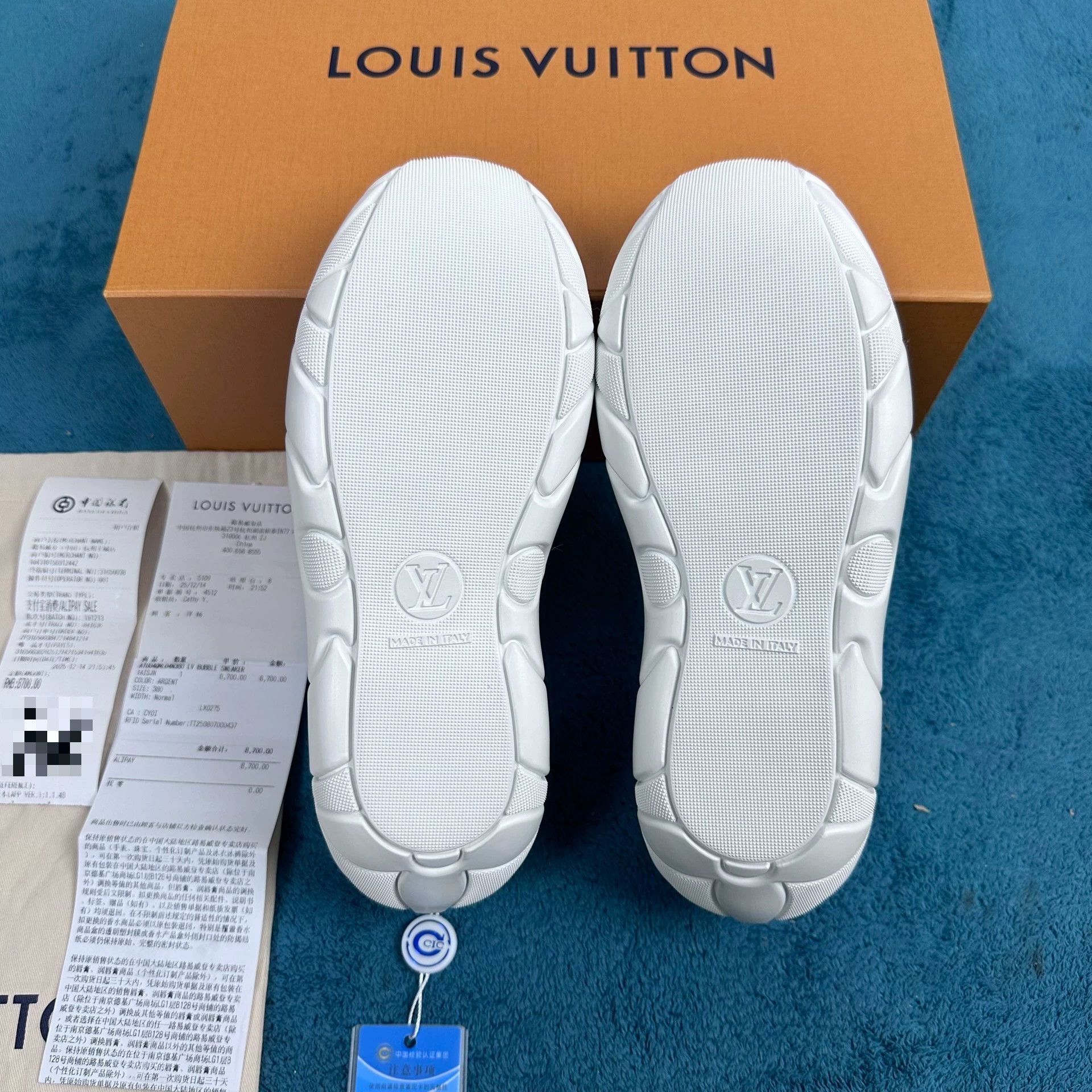 Louis Vuitton LV Lambskin Metallic Platform LowTop Sneaker Silver Size US 7.5 / IT 37.5 - 5 Thumbnail