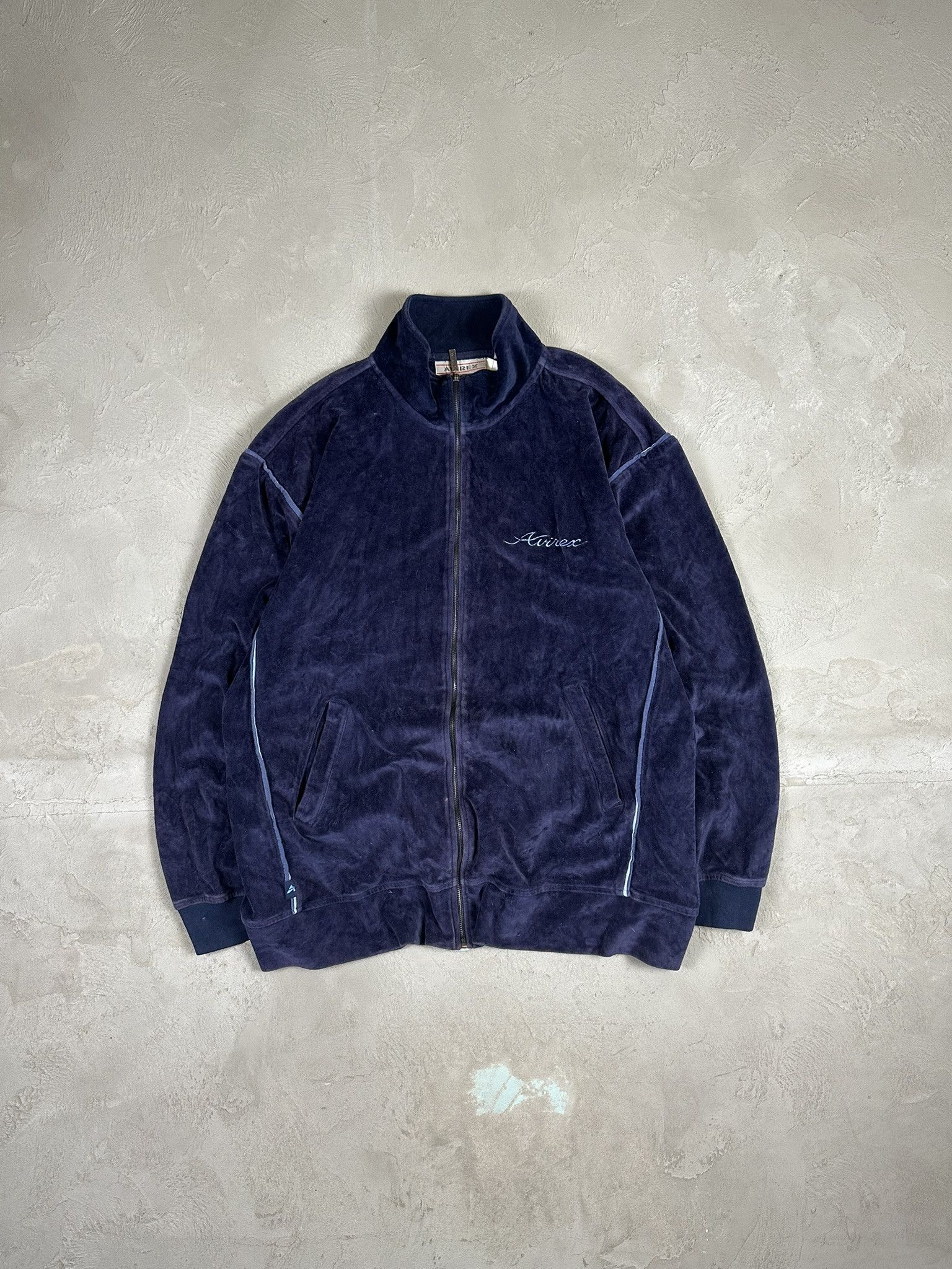 Avirex Vintage Y2k Avirex Velvet Boxy Oversized Sweatshirt Size US XL / EU 56 / 4 - 1 Thumbnail