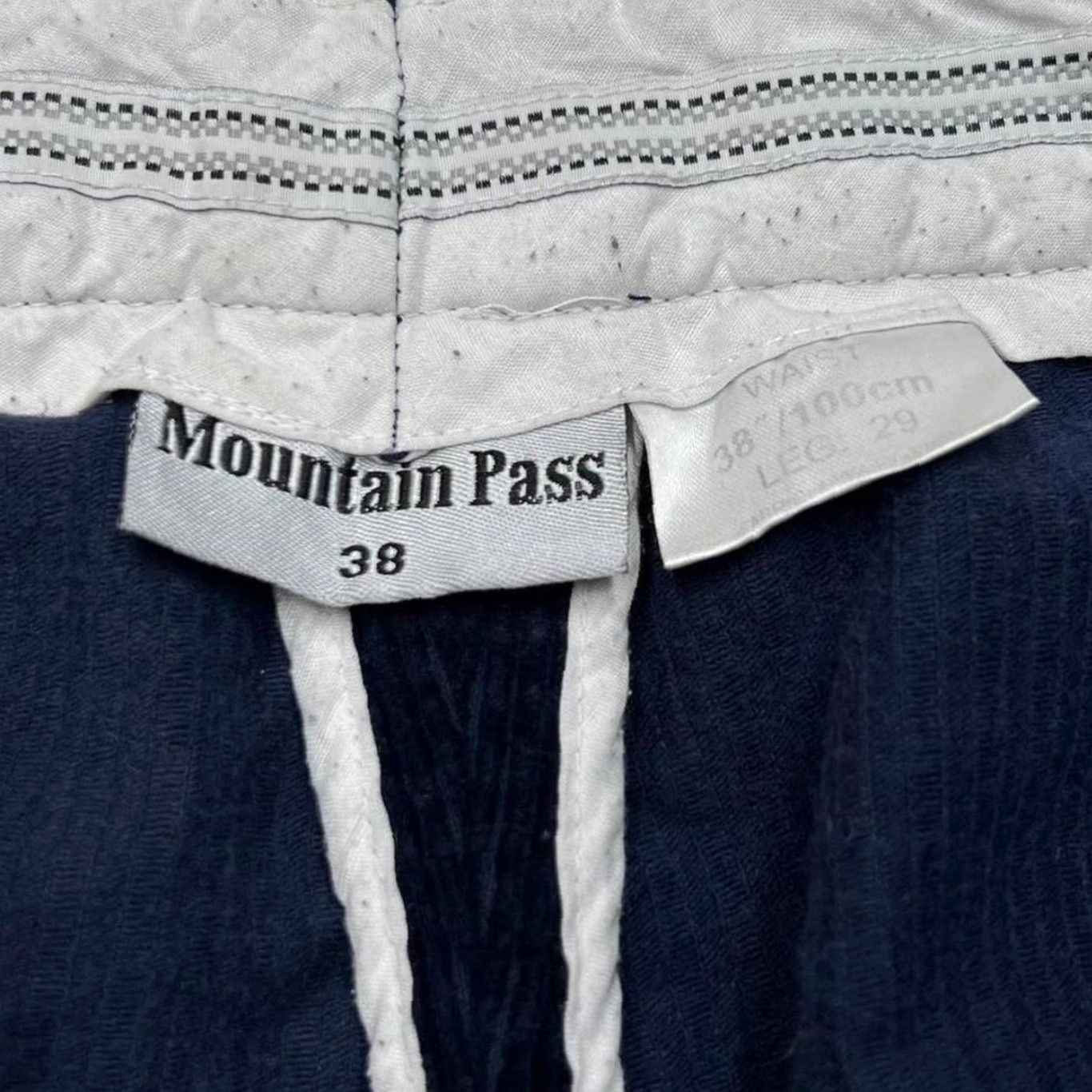 Vintage Mountain Pass Navy Blue Corduroy Trousers Men 38W Straight Leg Chino Jeans Corduroy 27in Inside Leg 37in Waist Navy Blue Mens Size US 38 / EU 54 - 4 Thumbnail