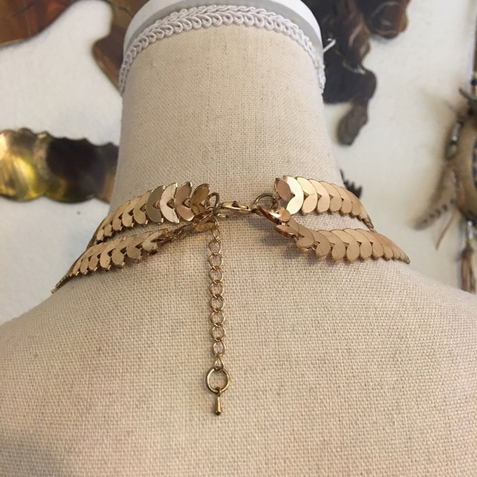 Jewelry Blush pink stone gold leaf fancy chain necklace Size ONE SIZE - 6 Thumbnail
