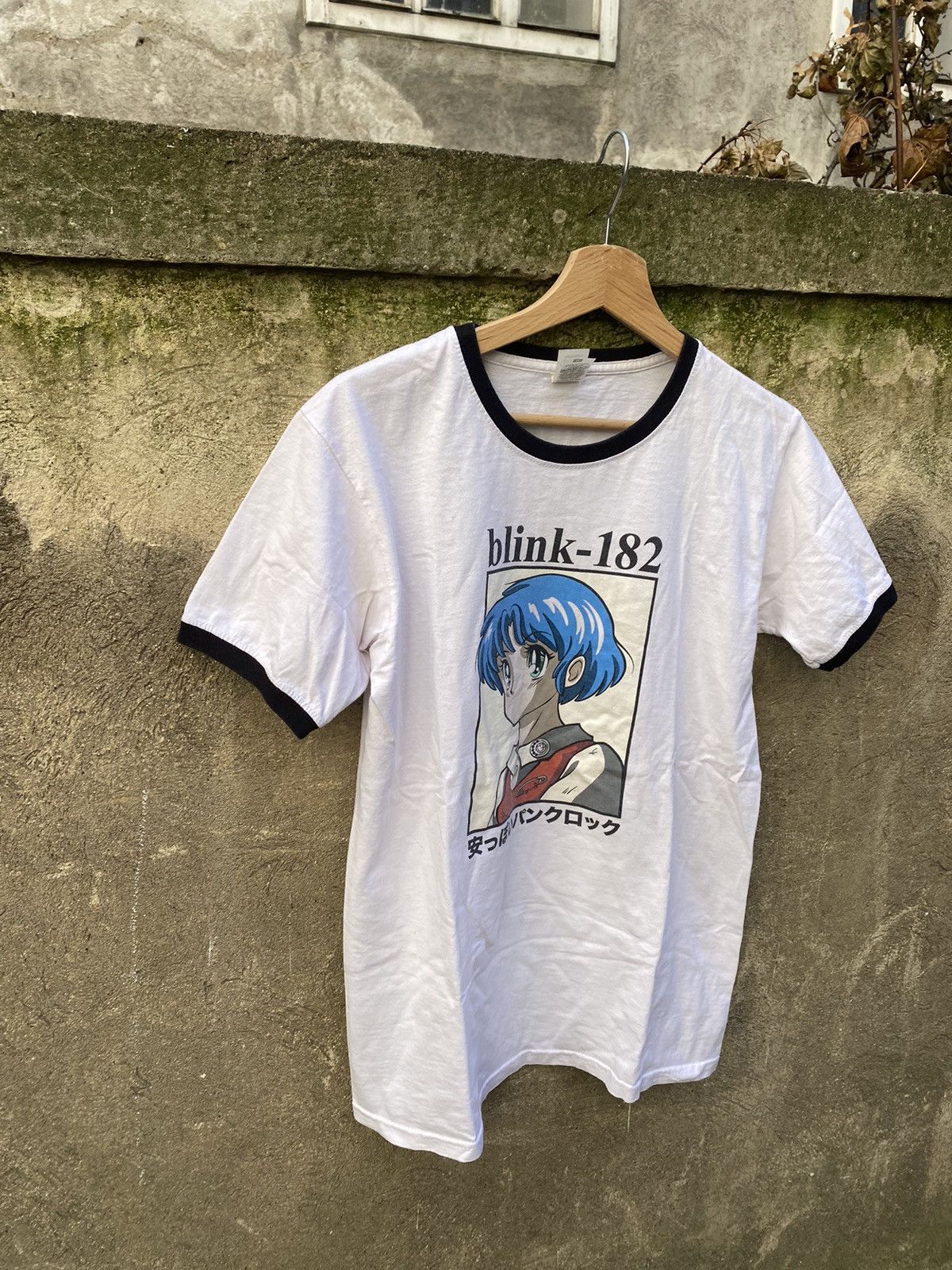 Anime × Band Tees Vintage Blink 182 Anime Ranma 1/2 Band T-Shirt Size US M / EU 48-50 / 2 - 4 Thumbnail