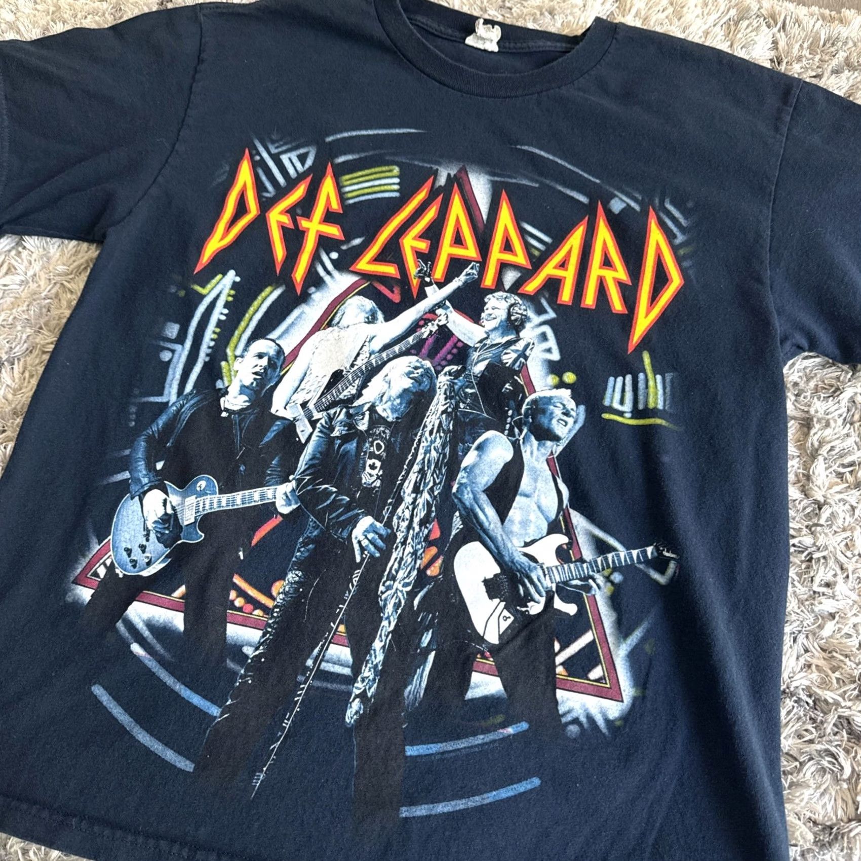 Vintage VTG 00’s Def Leppard Band Concert Rock Tour 2015 Navy Blue Shirt Men’s Size L Size US L / EU 52-54 / 3 - 2 Thumbnail