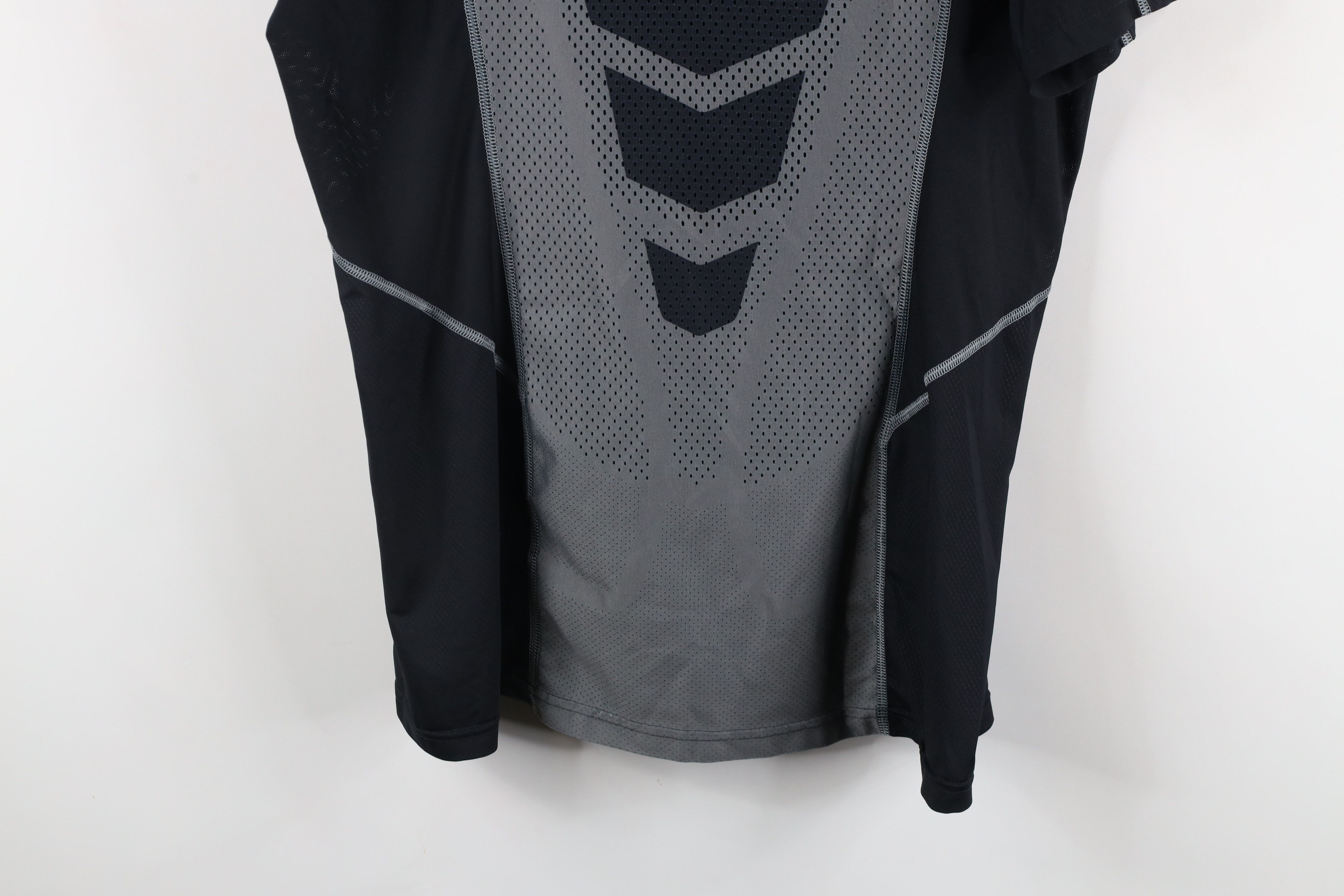 Nike × Vintage Nike Pro Compression Fitted Gym Training T-Shirt Black Size US L / EU 52-54 / 3 - 12 Thumbnail