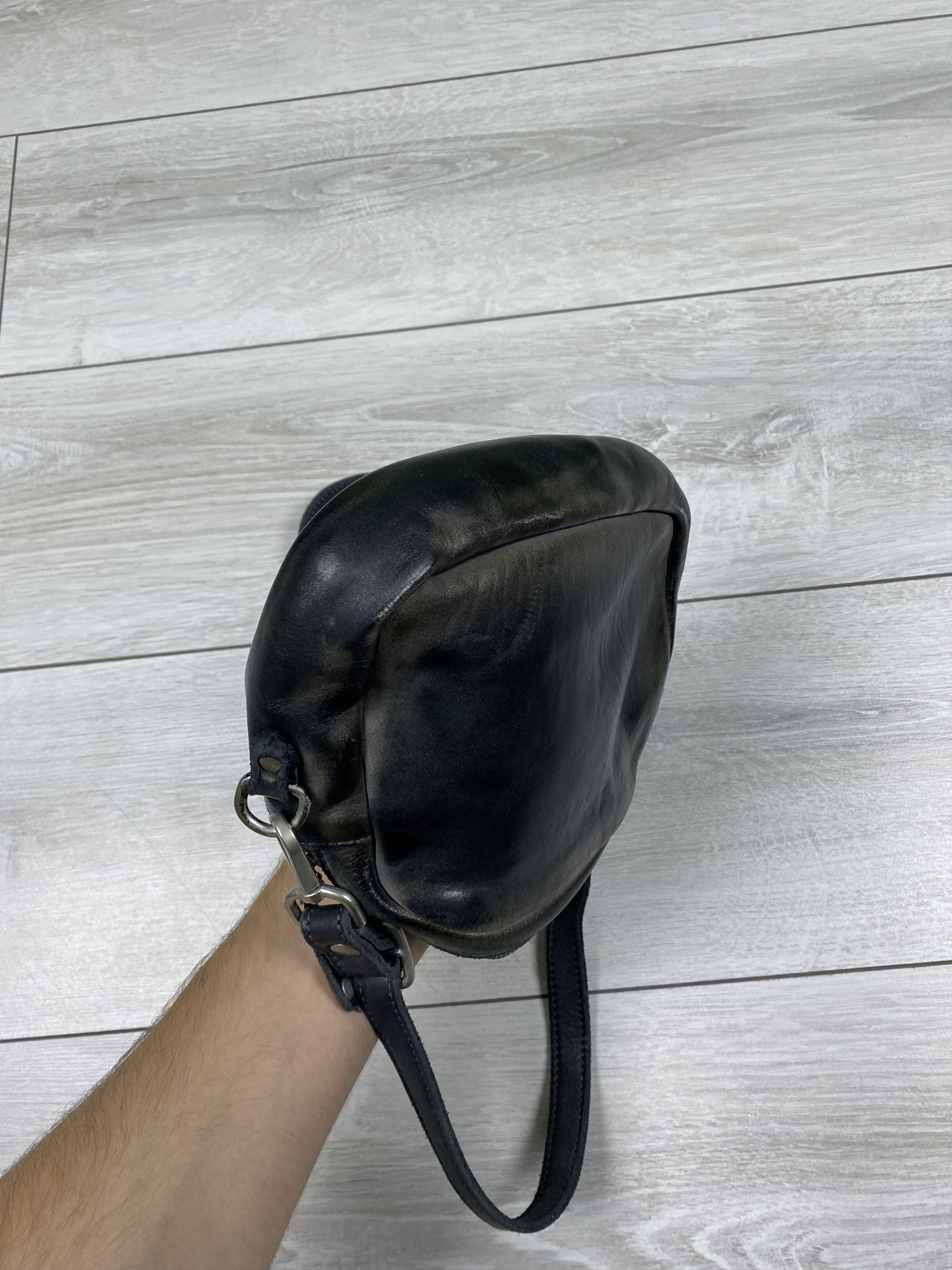 Other Rare Vive la difference messenger leather distressed bag Size ONE SIZE - 13 Thumbnail