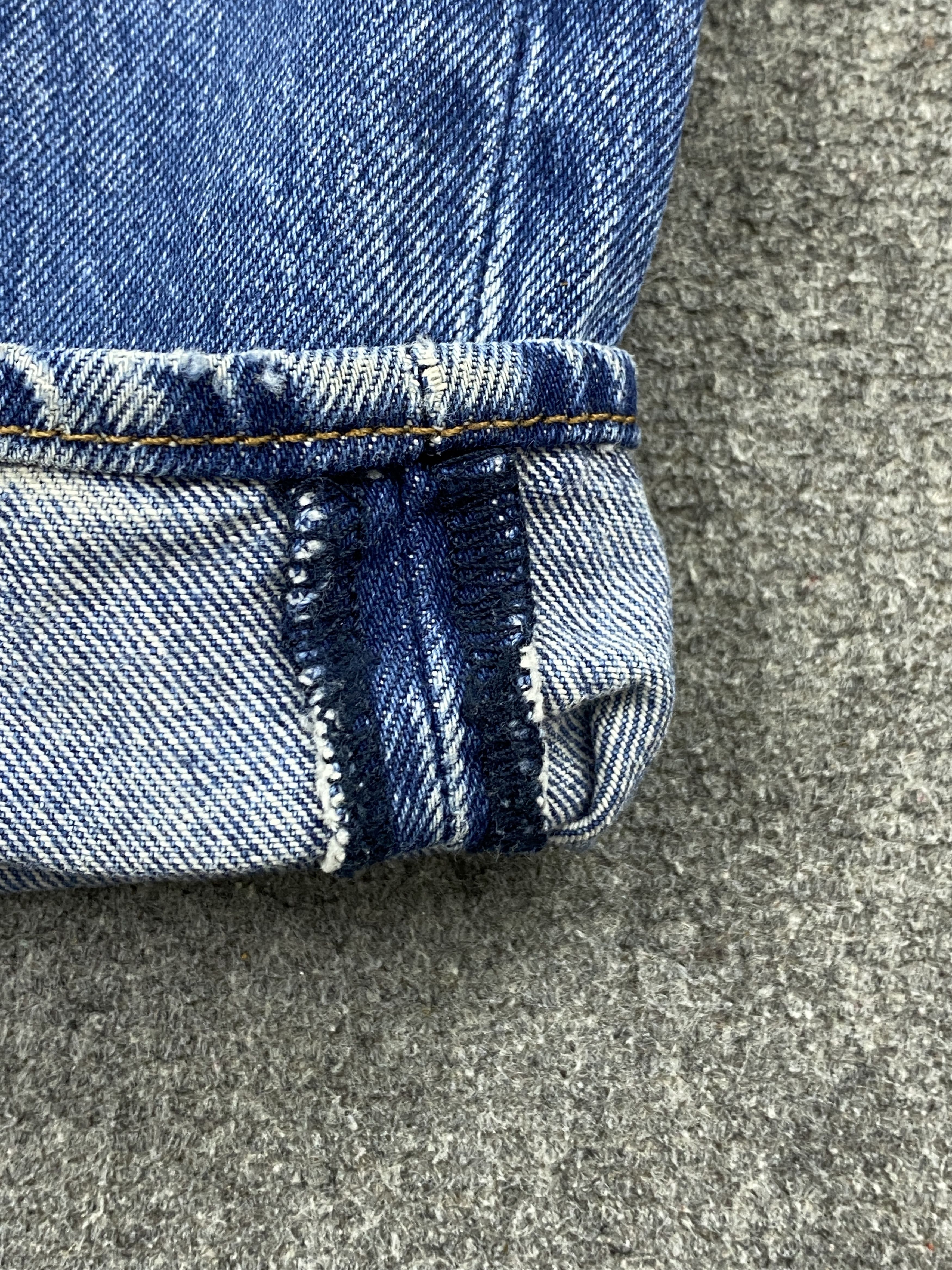 Levi's × Vintage Vintage Y2K Levis 501 Blue Denim Jeans DP2805 Size US 36 / EU 52 - 11 Thumbnail
