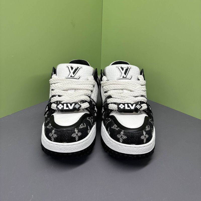 Louis Vuitton Louis Vuitton Trainer Maxi Low-Top Sneakers -2508 Size US 8 / EU 41 - 2 Thumbnail