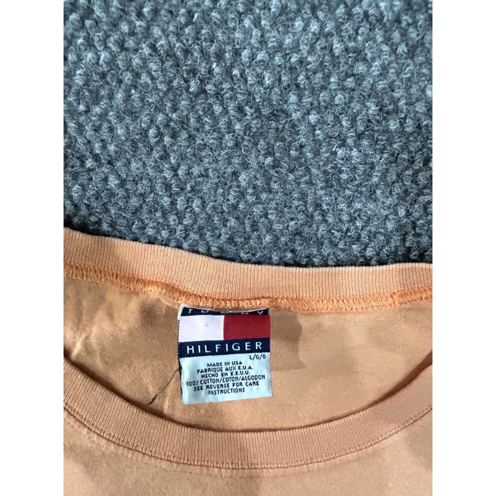 Tommy Hilfiger VINTAGE Tommy Hilfiger Shirt Mens Large Orange Crest Logo Patch Tee Made USA Shirt Mens Large Orange Crest Logo Patch Tee Size US L / EU 52-54 / 3 - 5 Thumbnail