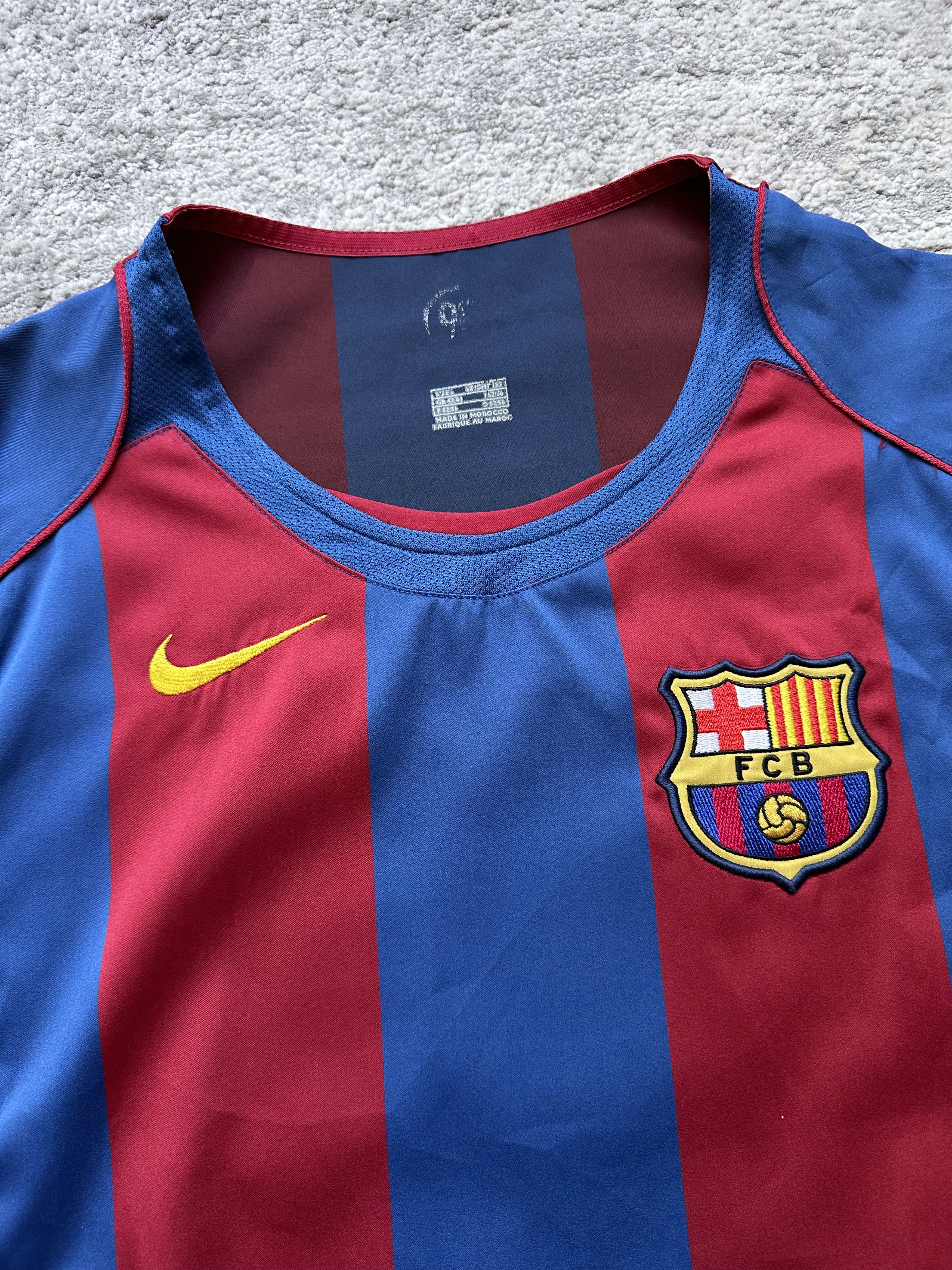 Nike FC Barcelona Home Jersey Nike Puyol Size US L / EU 52-54 / 3 - 7 Thumbnail