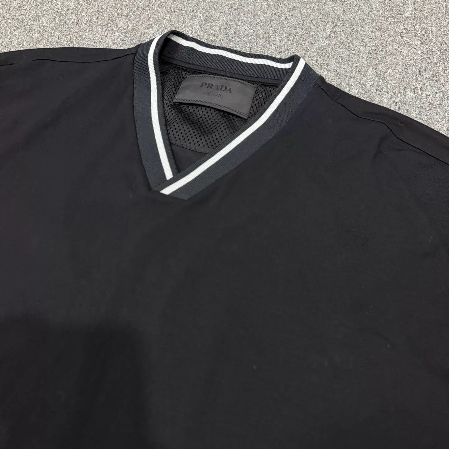 Prada Prada Black Color Blocked Back Short Sleeve M 99New Size US M / EU 48-50 / 2 - 3 Thumbnail
