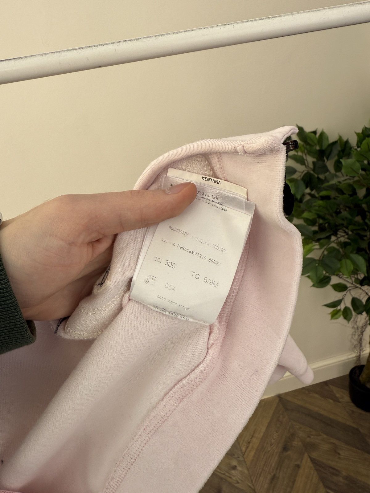 Moncler Moncler Baby Girl Pink Zip Hoodie Fleece Logo 6–9 Months Size XXS / US 00 / IT 34 - 13 Thumbnail