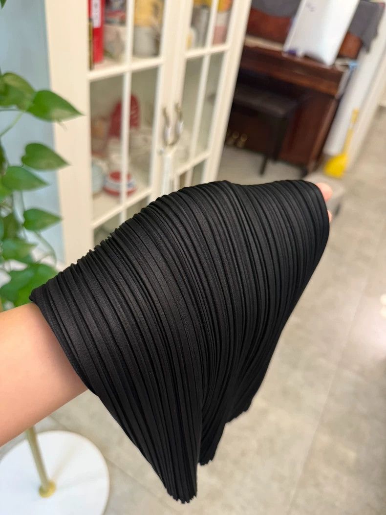 Issey Miyake Issey Miyake size:3 Black pleated vest Size XS / US 0-2 / IT 36-38 - 8 Thumbnail