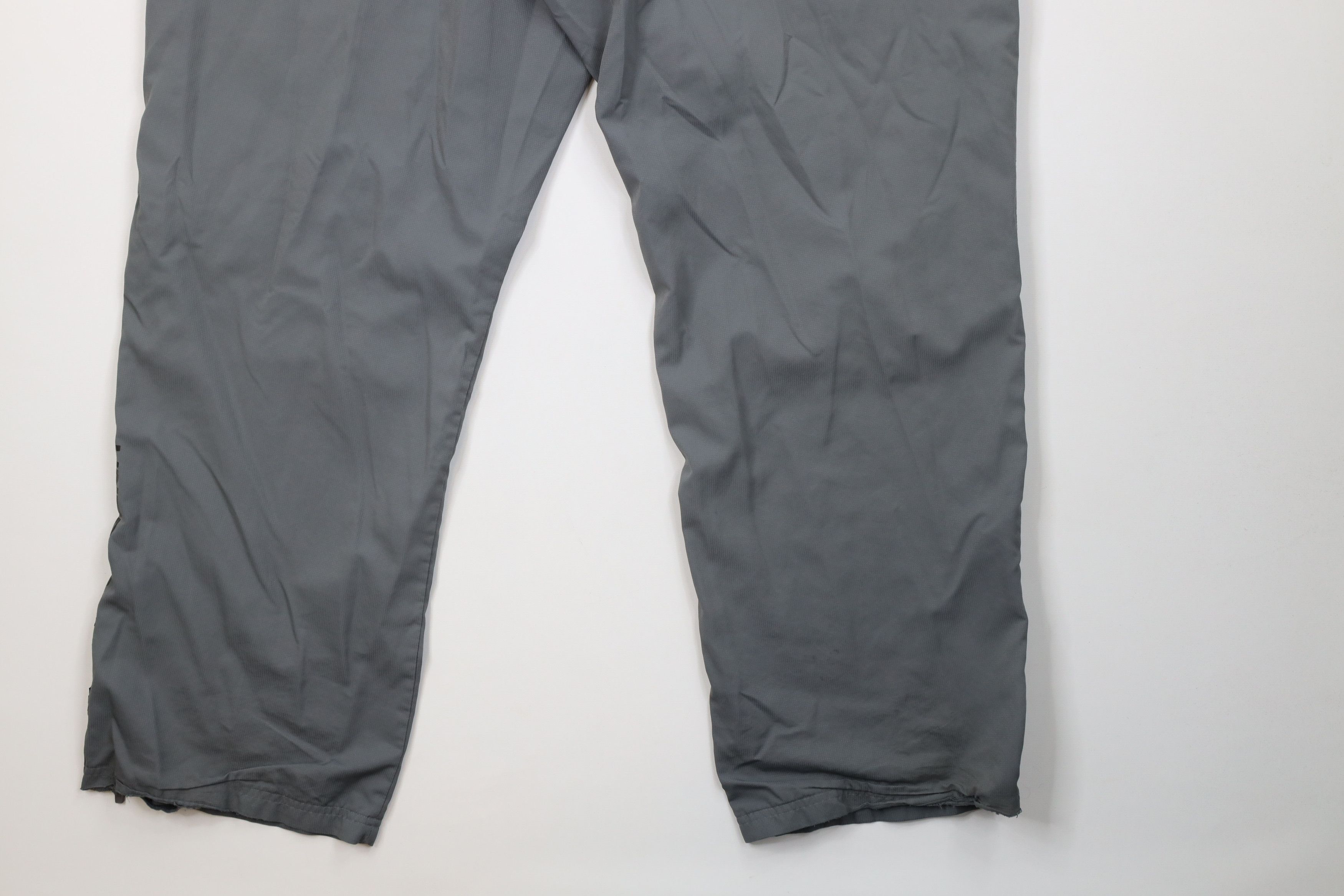 Under Armour Under Armour Ribbed Lined Wide Leg Windbreaker Pants Gray Size US 40 / EU 56 - 12 Thumbnail