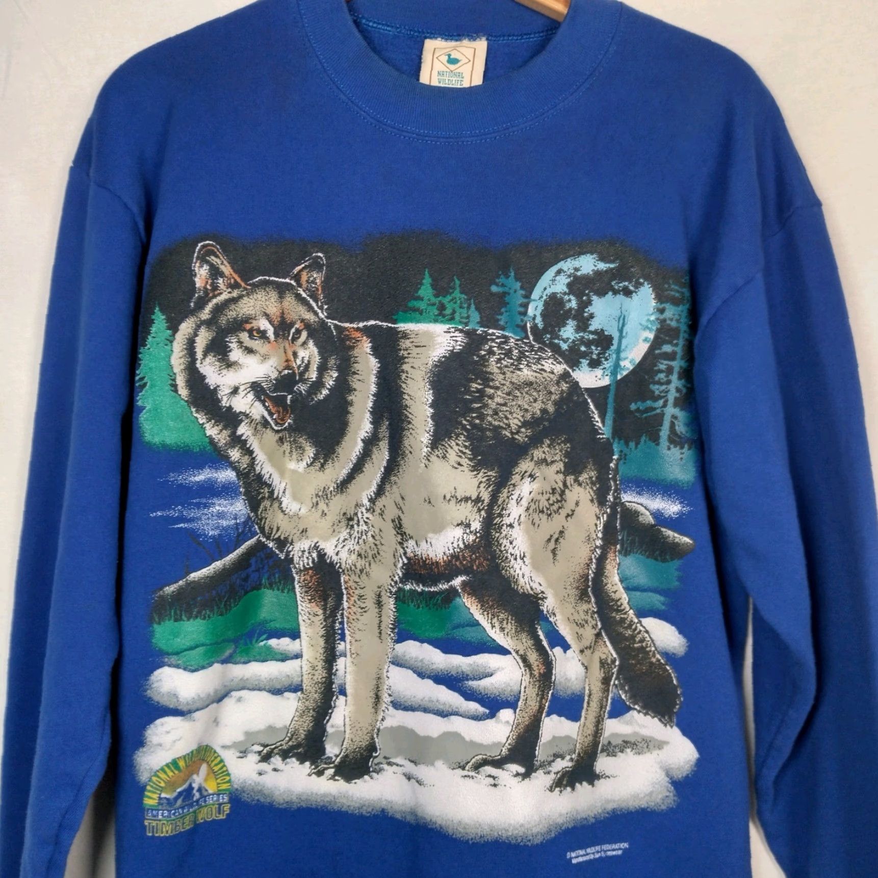 Vintage VINTAGE National Wildlife Federation Sweatshirt Timber Wolf Crew Neck L Men Blue Cotton Blend Knit Pullover Graphic USA Made Size US L / EU 52-54 / 3 - 2 Thumbnail