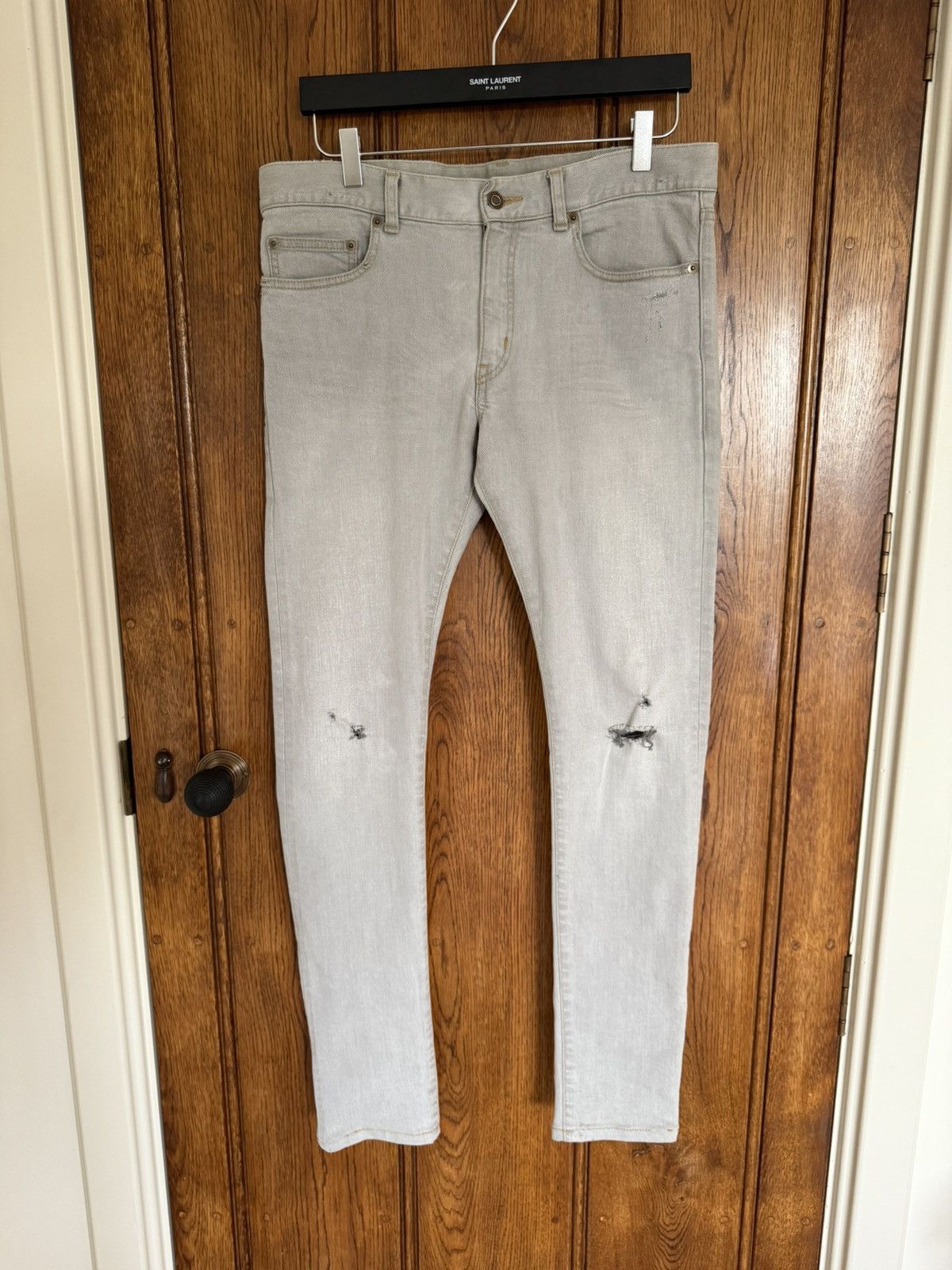 Saint Laurent Paris SS14 grail Saint Laurent grey knee tear denim jeans Hedi 31 Size US 31 - 1 Thumbnail