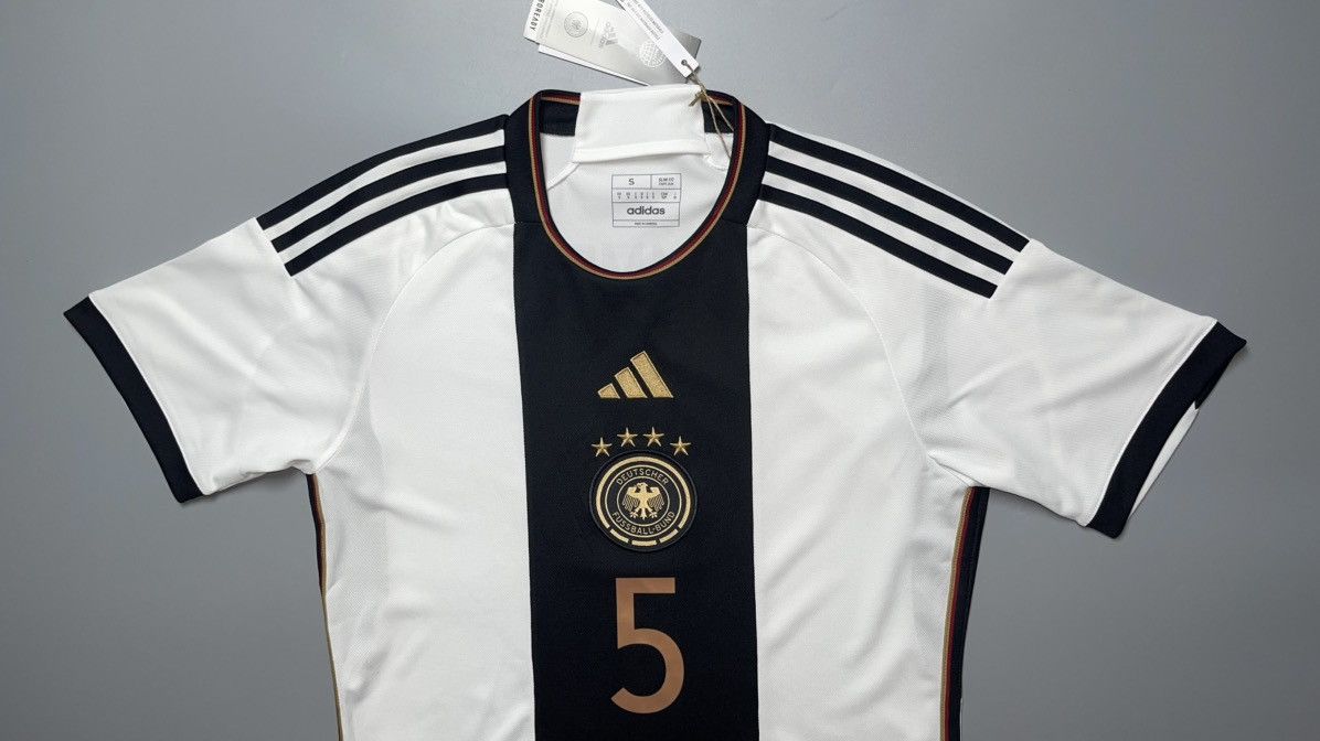 Adidas GERMANY ADIDAS 2022 WORLD CUP SOCCER HOME JERSEY #5 HUMMELS Size US S / EU 44-46 / 1 - 3 Thumbnail