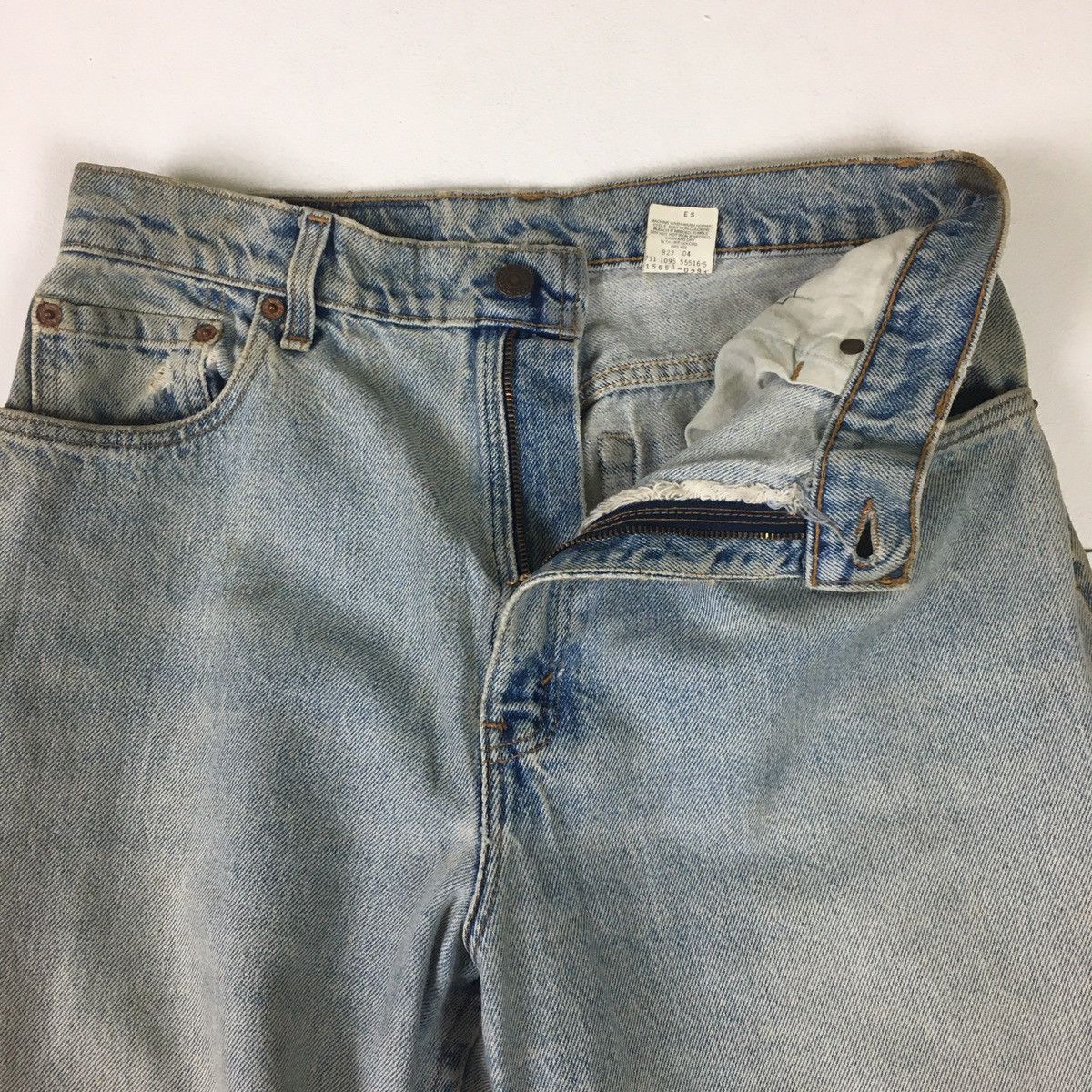 Levi's Vintage 90s Levi’s 551 Relaxed Fit Tapered Leg Long Size US 30 / EU 46 - 9 Thumbnail