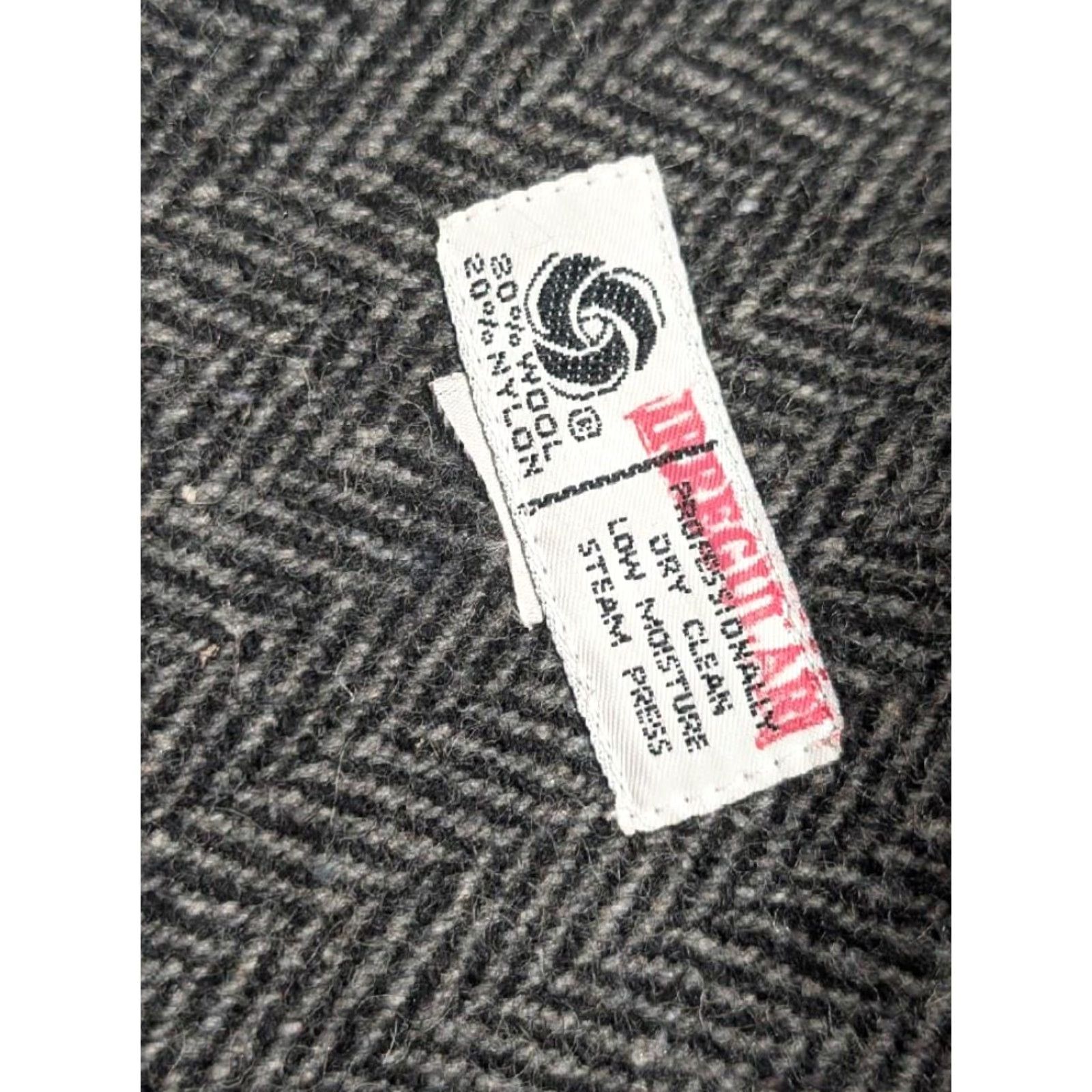 London Fog VINTAGE London Fog coat Overcoat Shirt Mens XL Charcoal Gray Tweed Herringbone 46 Wool English Donegal 1940s 50s 60s Size US XL / EU 56 / 4 - 7 Thumbnail