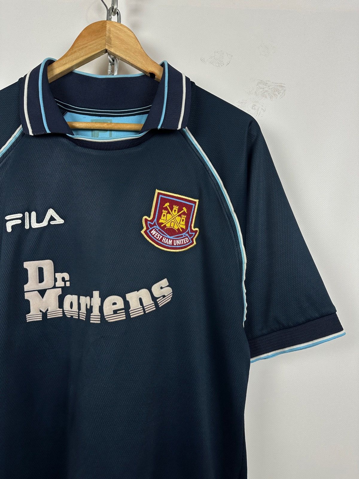 Fila Vintage 1999/00 Fila West Ham United Retro Third Kit Jersey Size US M / EU 48-50 / 2 - 5 Thumbnail