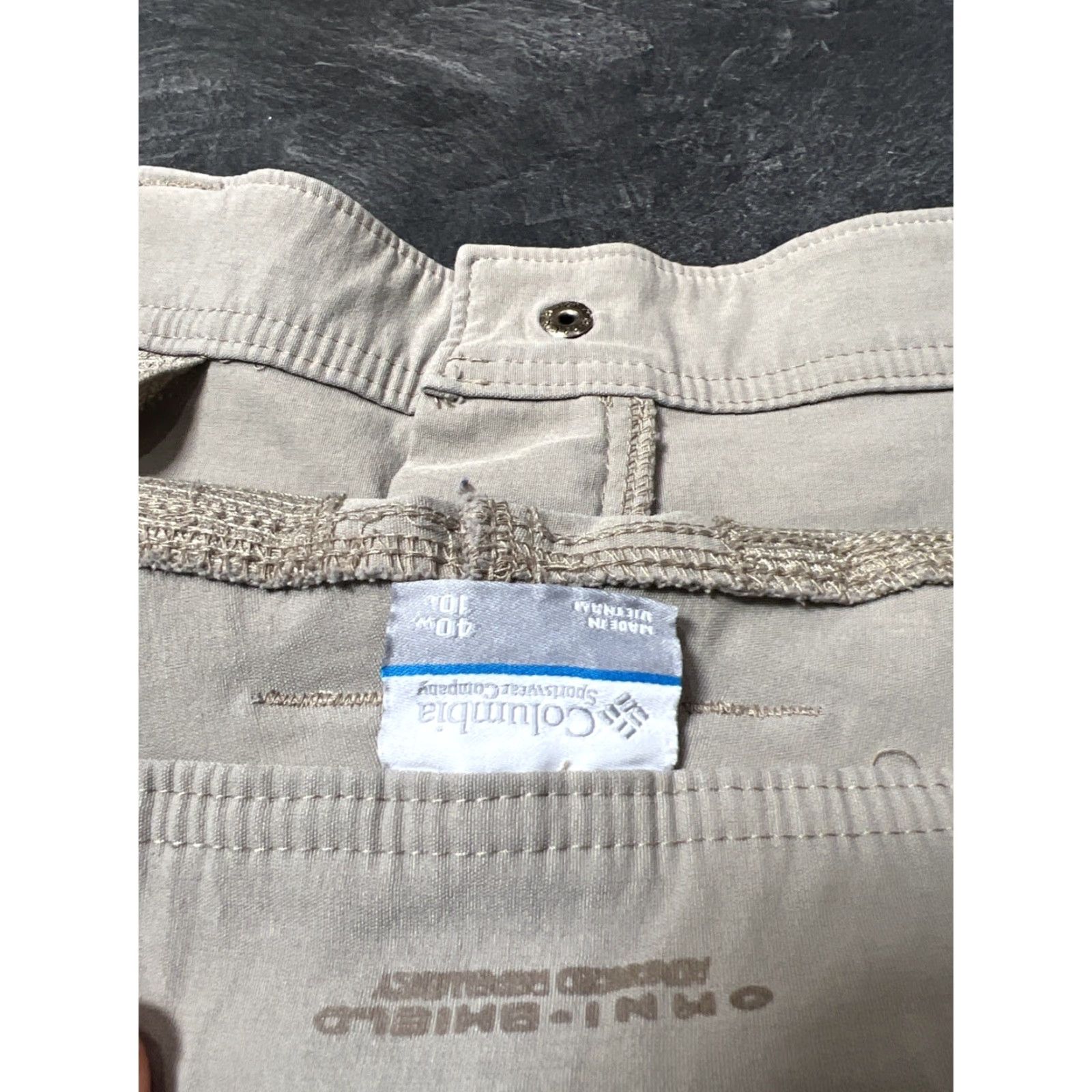 Vintage Columbia Cargo Shorts Mens 40 Beige Nylon Cotton Hiking Fishing Multi-Pocket Summer Ventilated UV Protection 10 Inseam Regular Size US 40 / EU 56 - 5 Thumbnail