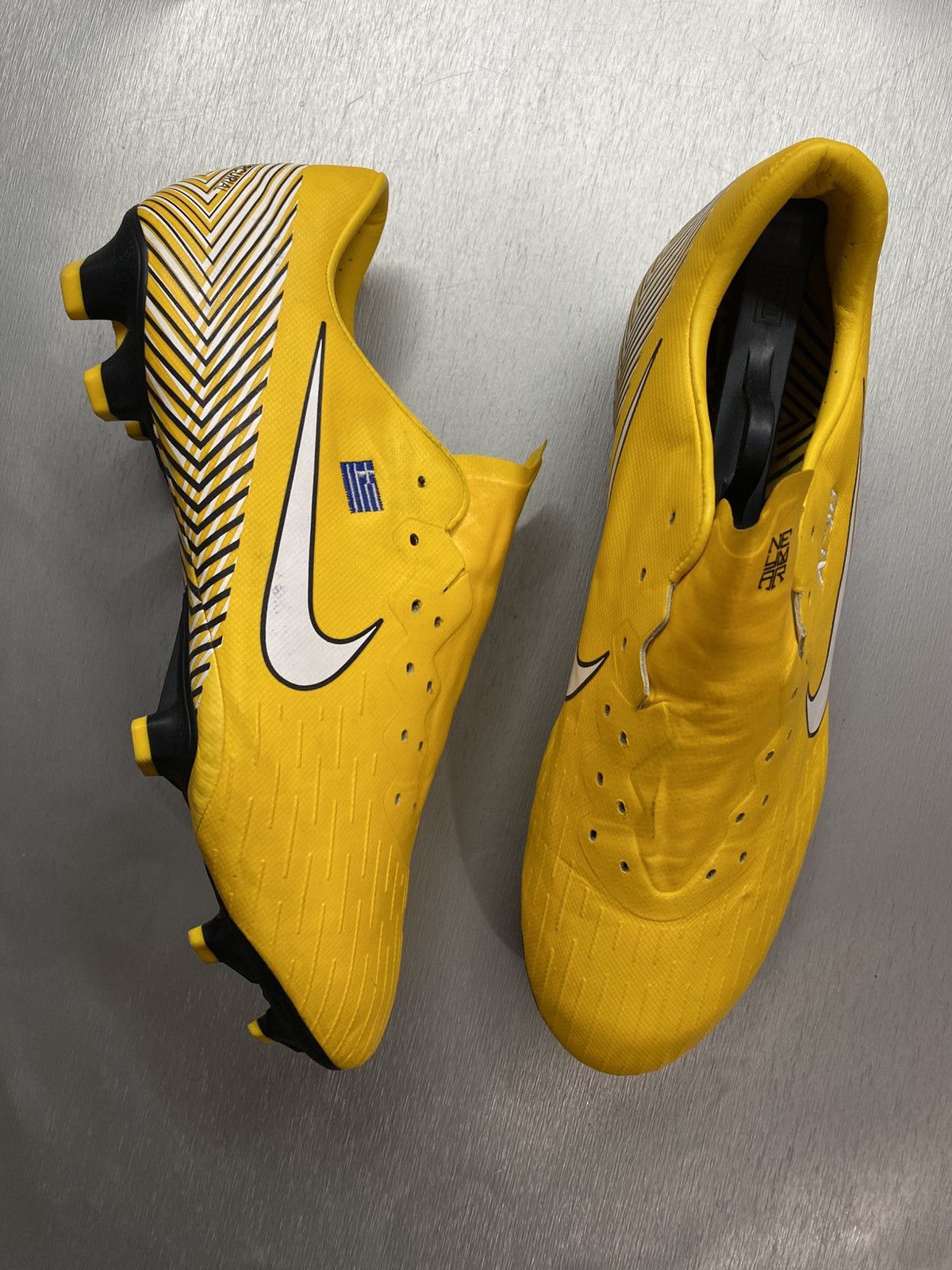 Nike Nike Mercurial Vapor 12 Pro NJR FG Yellow US 10.5 EUR 44.5 Size US 10.5 / EU 43-44 - 3 Thumbnail